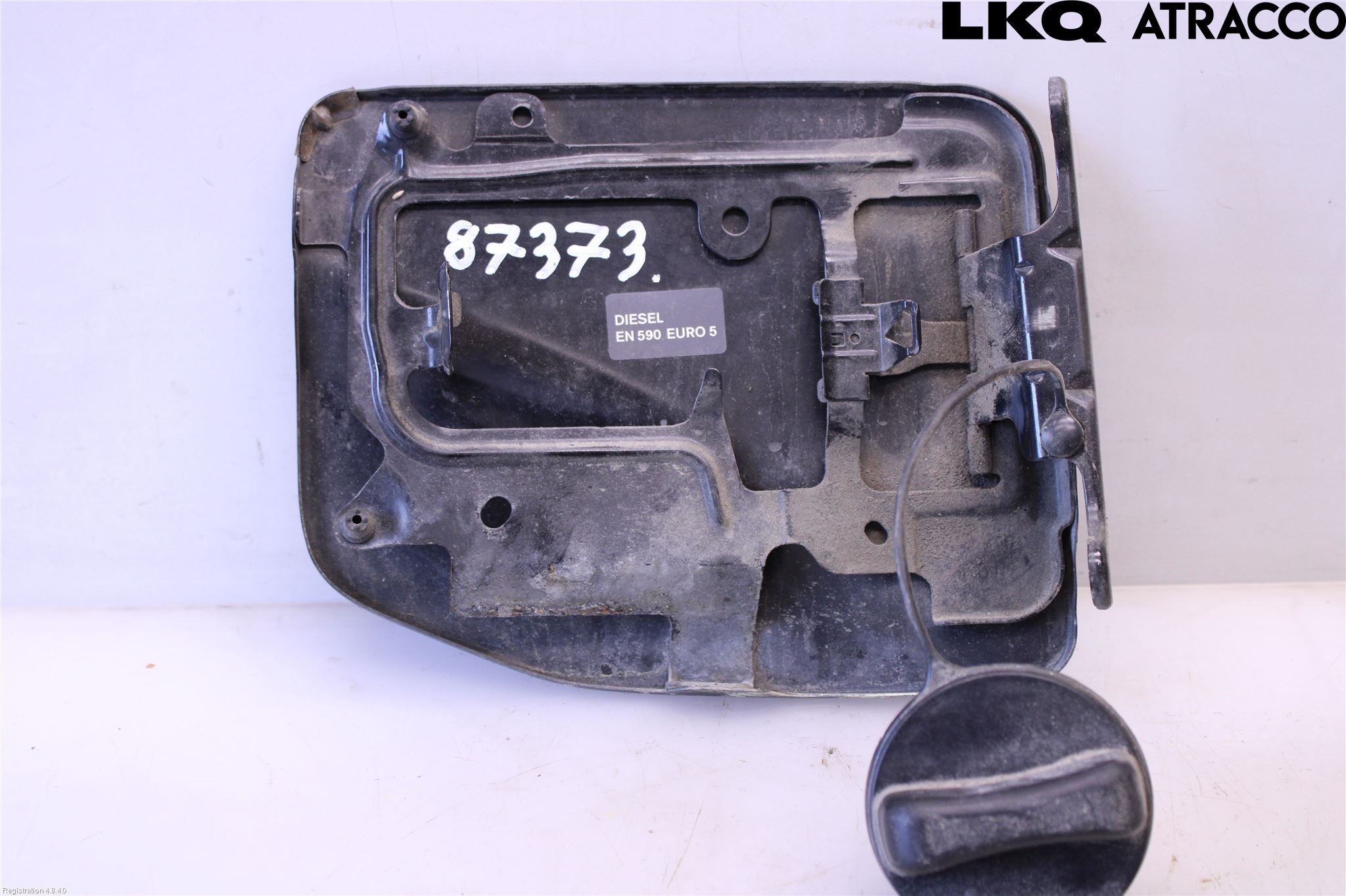 Nissan NAVARA 05-16 Drivstoff Tankluke