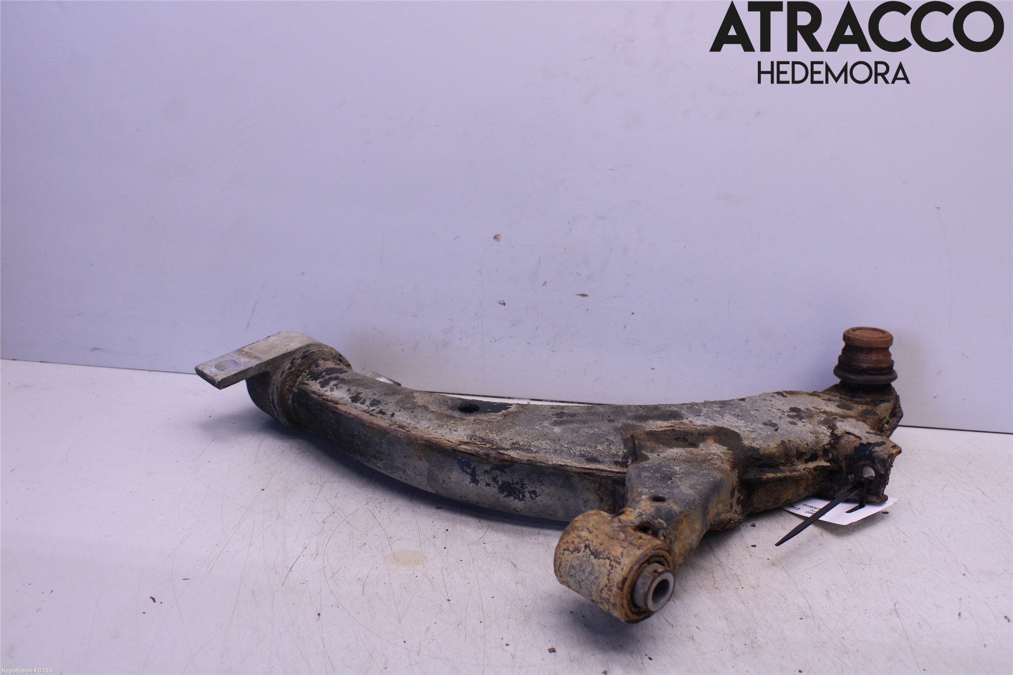 Subaru IMPREZA II  06-07 Bærearm Foran Venstre Nedre