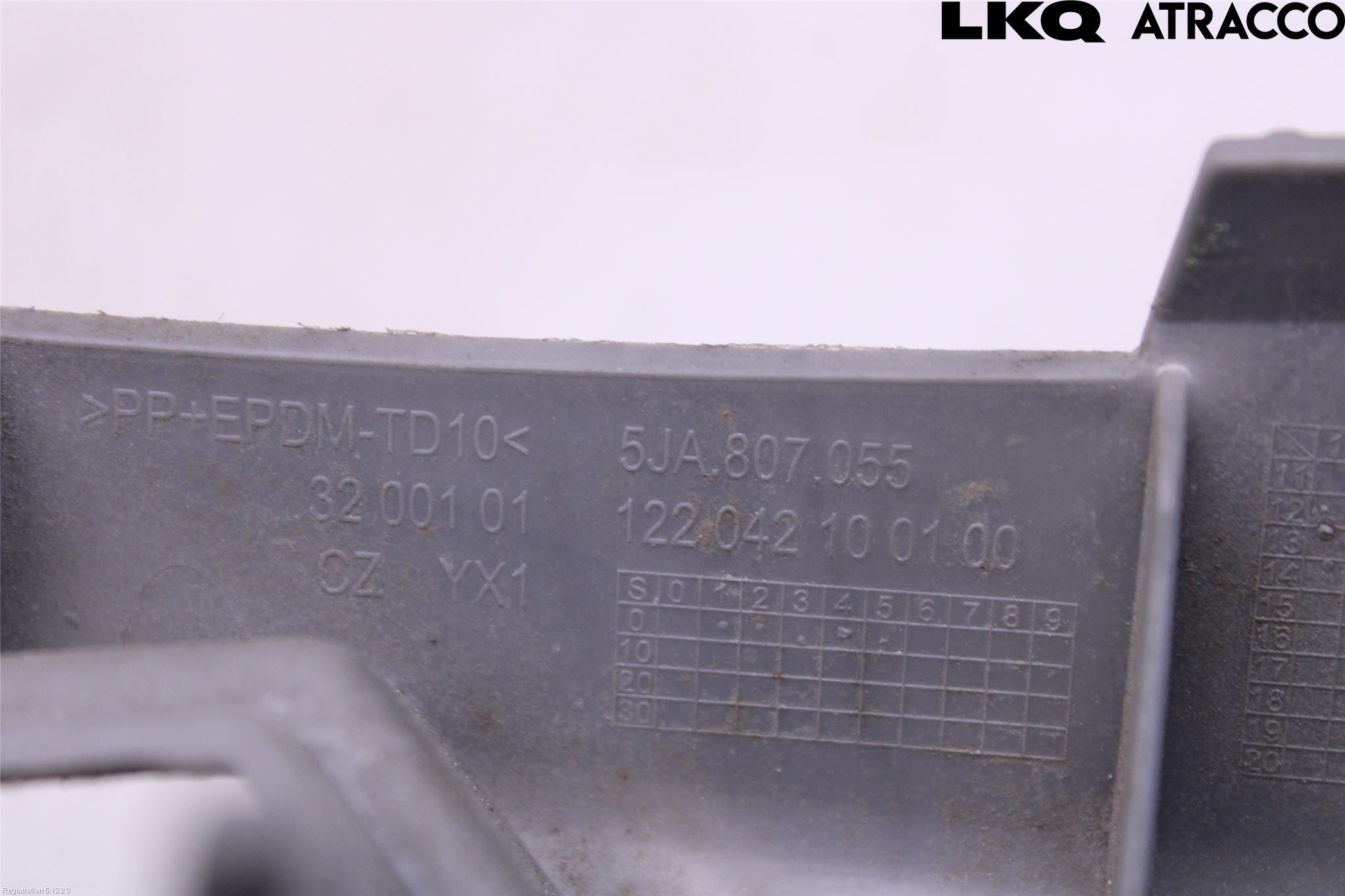 Skoda RAPID Støtfangerfeste Foran Venstre