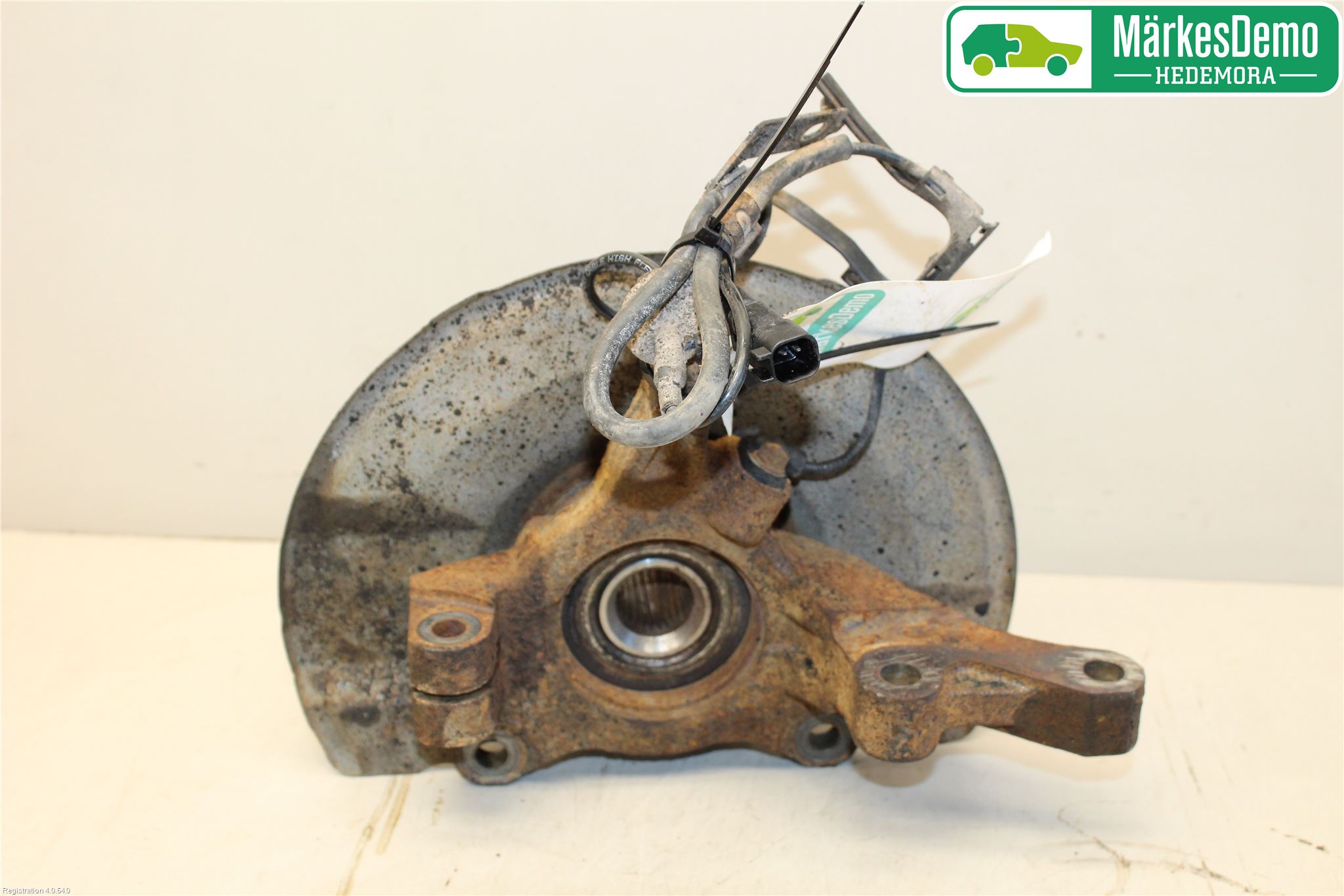 Mitsubishi OUTLANDER 07-12 Spindel Vf