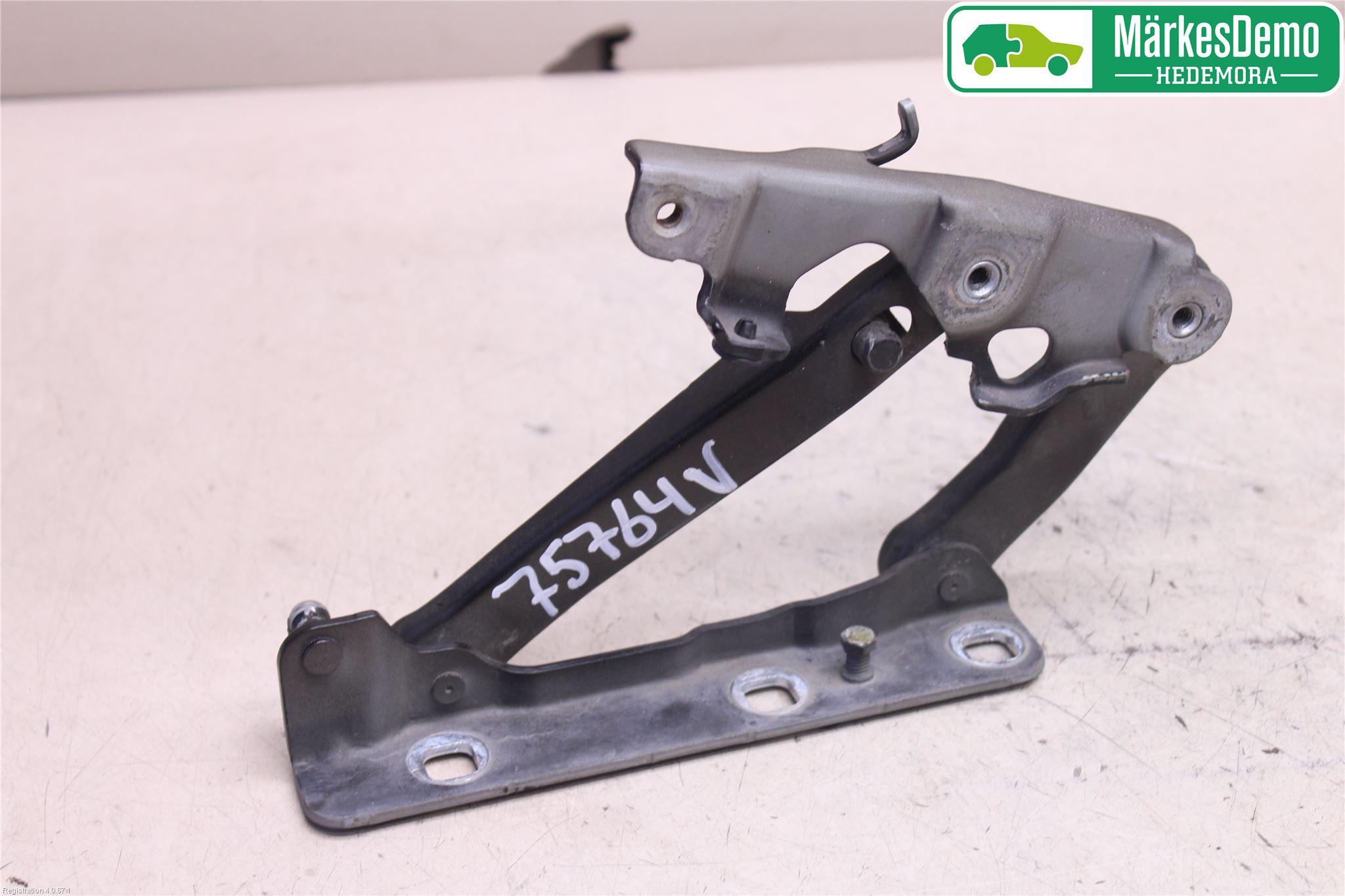 Mercedes-Benz MB CLS (C219) 03-11 Panser Hengsel - Hengsler