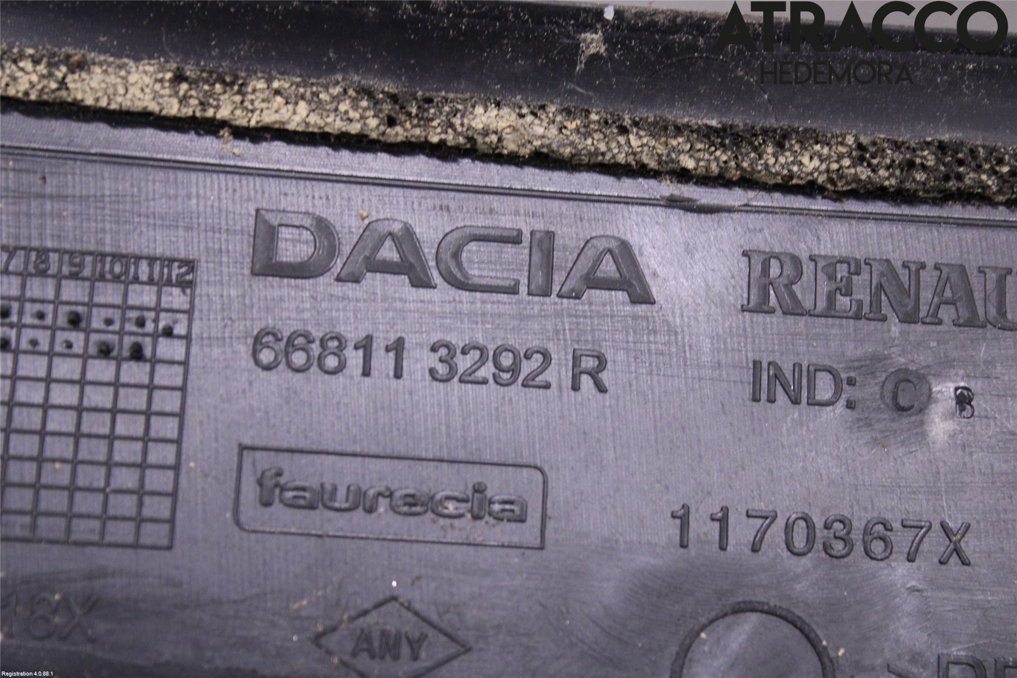 Dacia LOGAN MCV/STEPWAY Visker Deksel-Grill-Under Frr