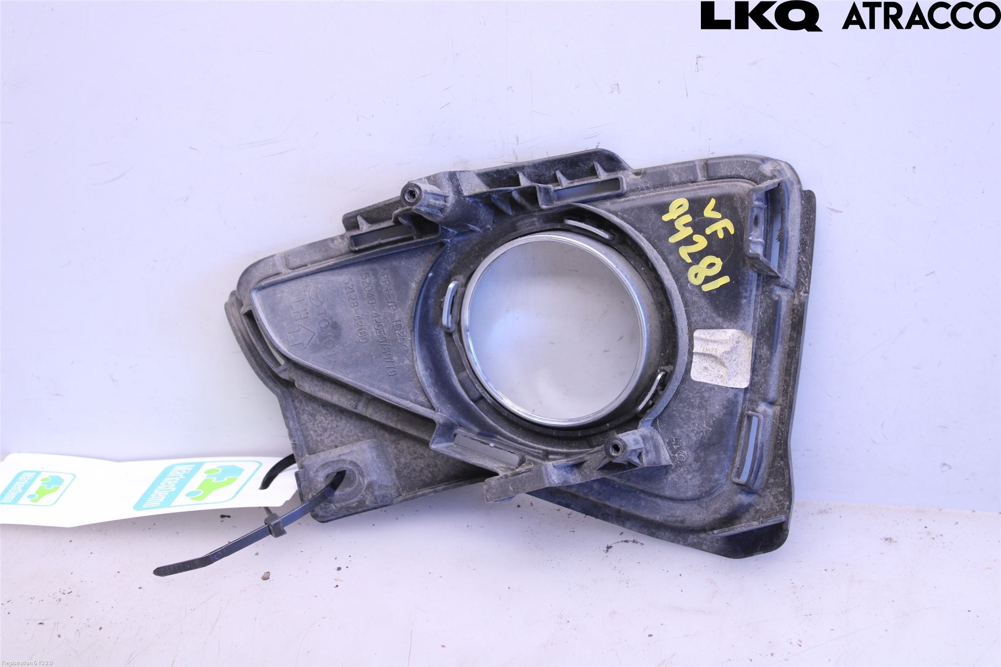 Toyota RAV4 13-18 Frontlykt Kurve-Tåkelys Ramme