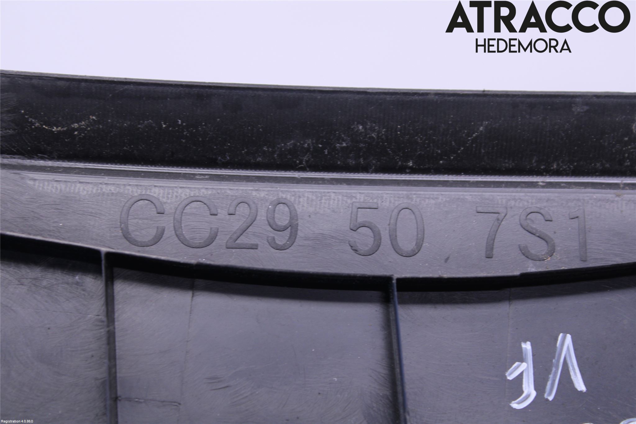 Mazda 5 10-18 Visker Deksel-Grill-Under Frr