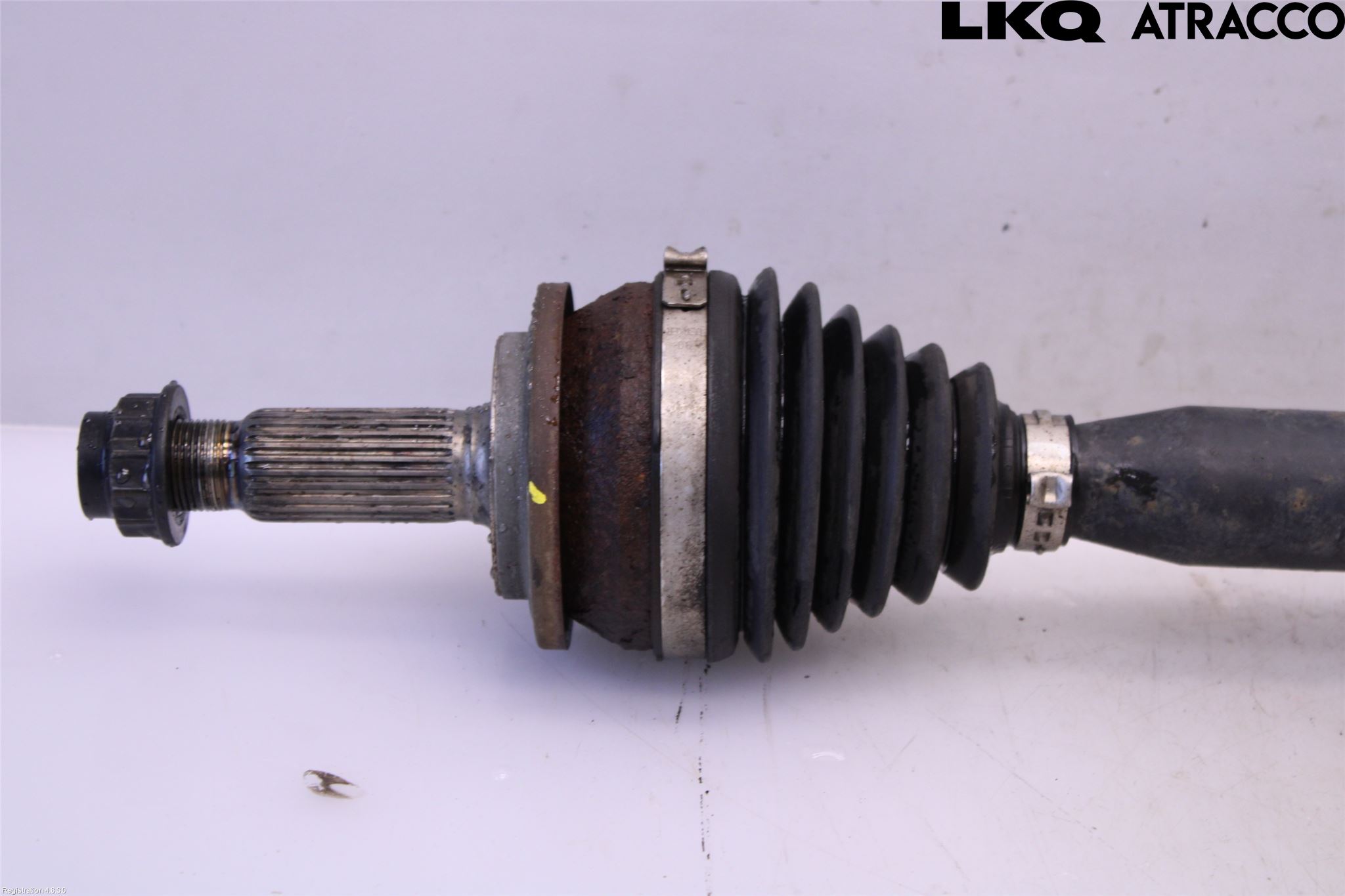 Toyota AVENSIS 16-18 Drivaksel Foran Kompl Høyre