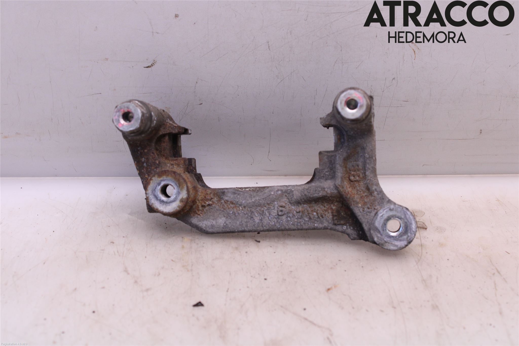 Mitsubishi OUTLANDER 13-21 Bremsecaliper Feste Holder