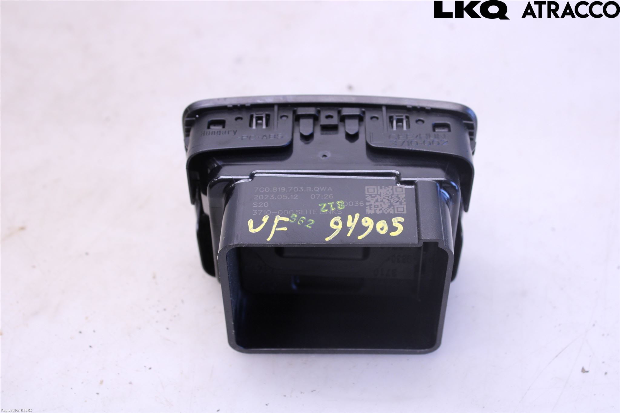 Volkswagen VW CRAFTER II / E-CRAFTER 17- Dashbord Kanal - Dyse