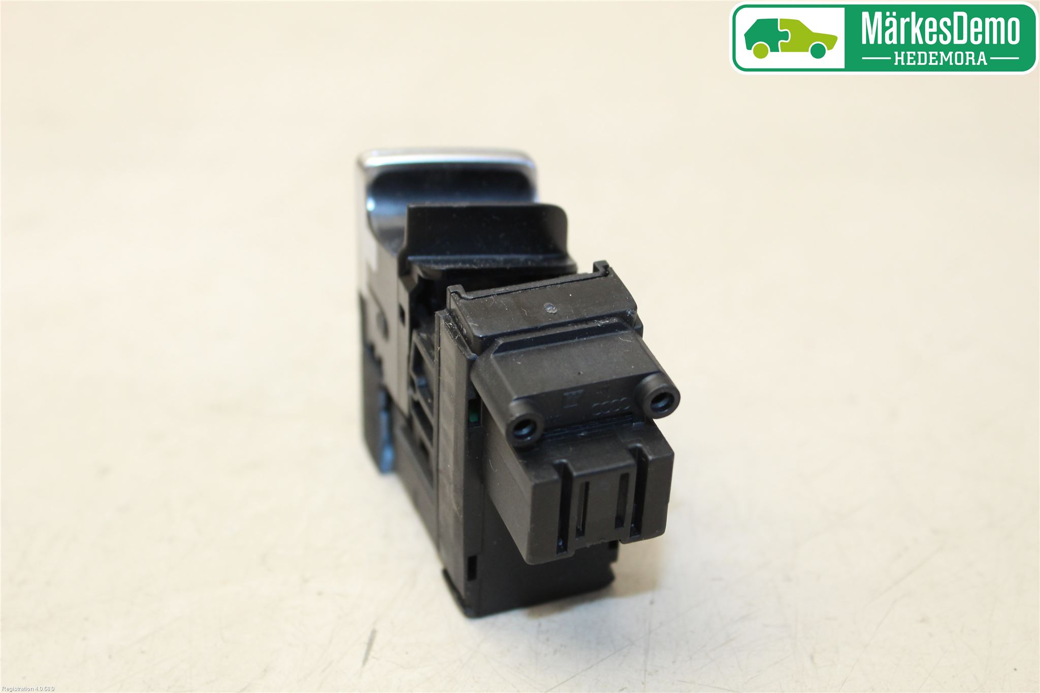 Volkswagen VW GOLF SPORTSVAN 15-20 Bryter Parkeringsbrems
