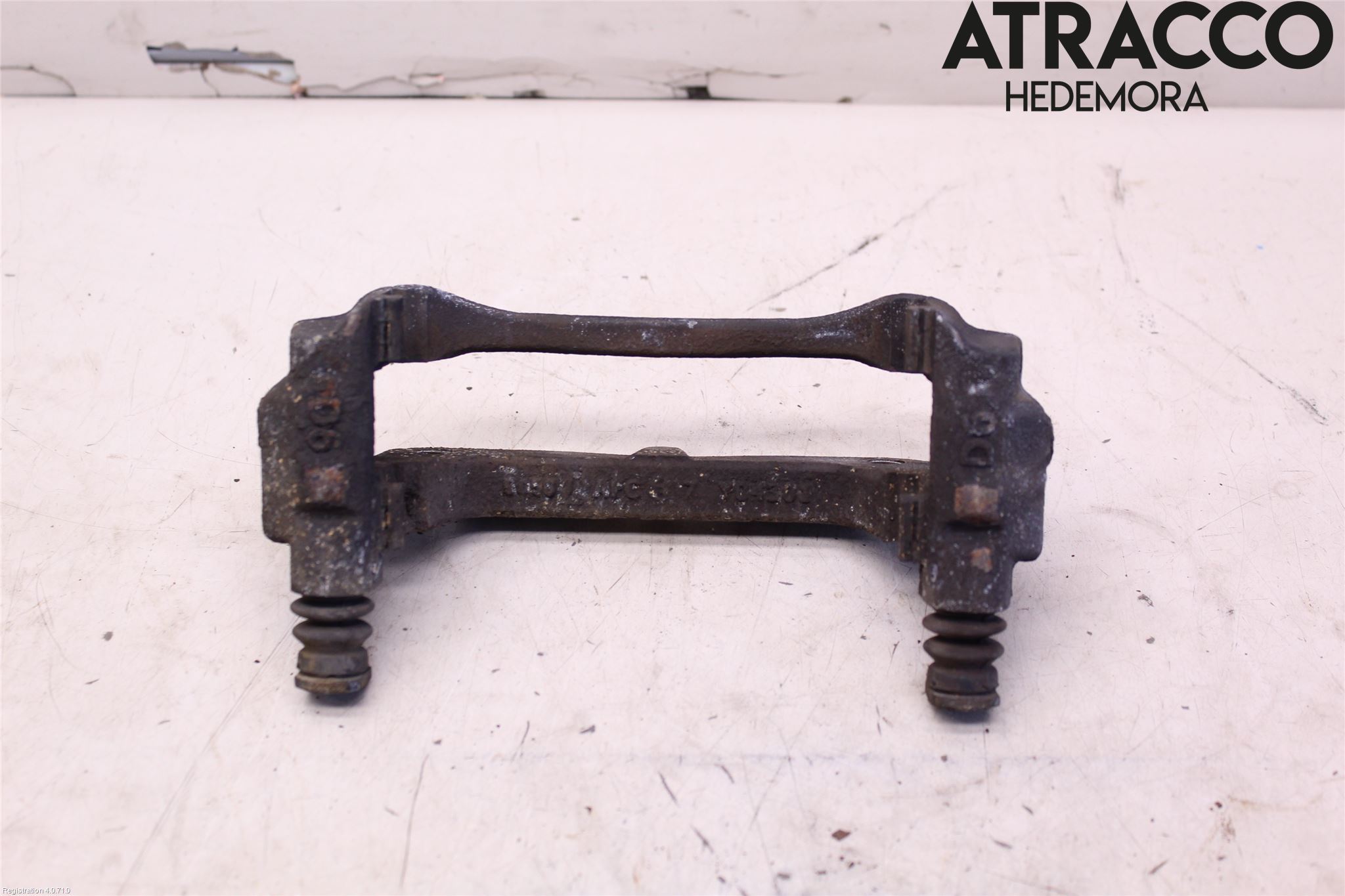 Toyota AVENSIS 16-18 Bremsecaliper Feste Holder