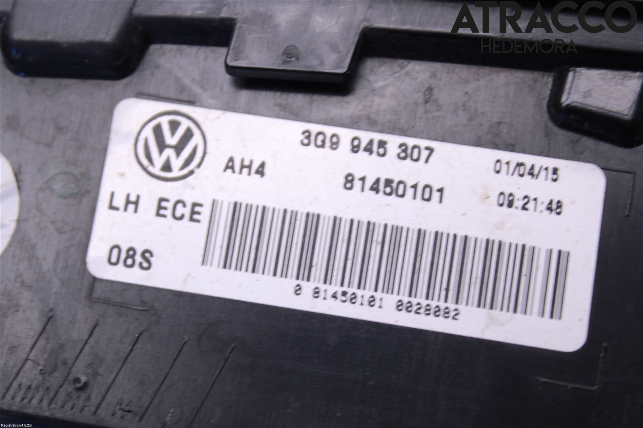 Volkswagen VW PASSAT 15-19 Baklykt Venstre  På Luke(Indre