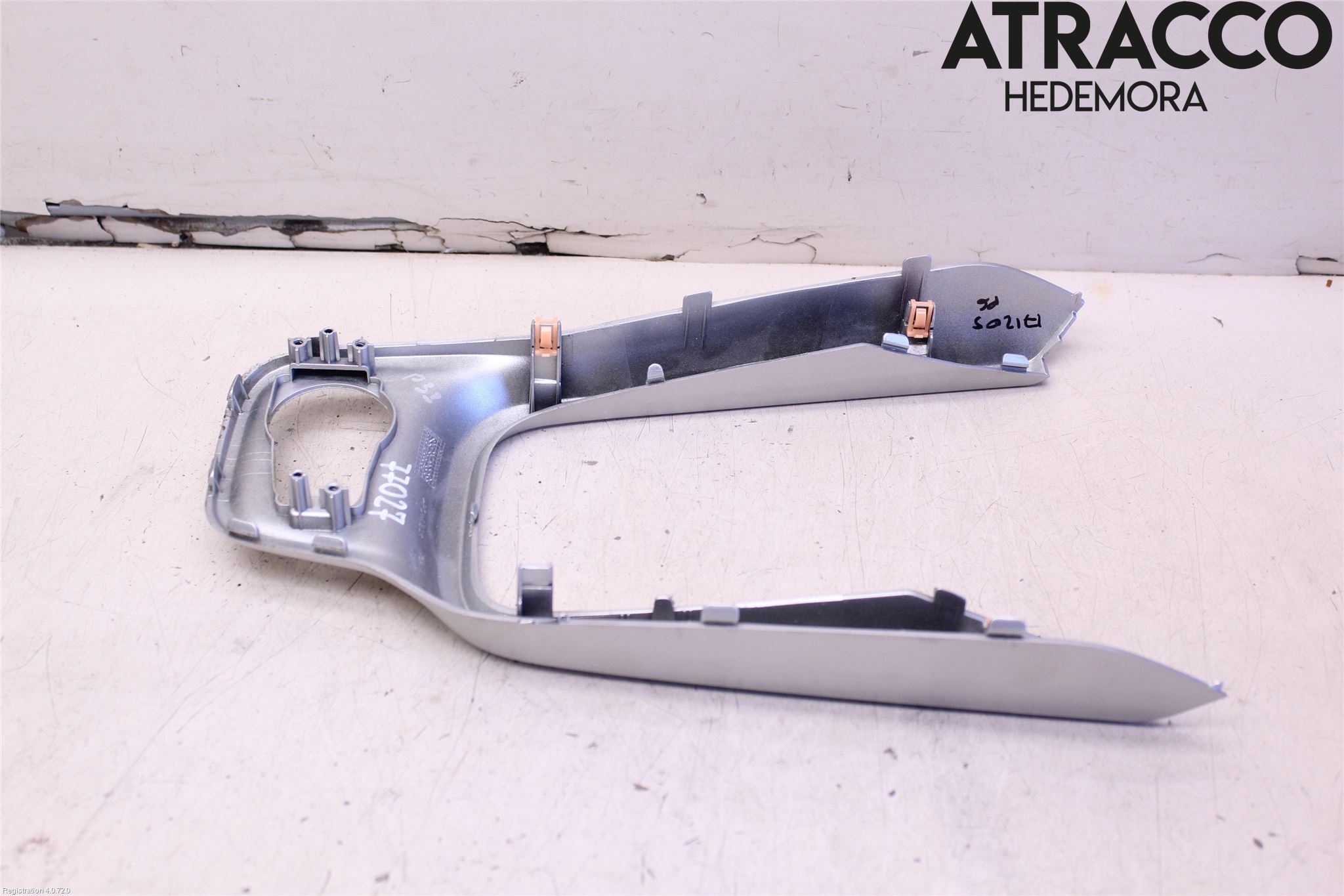 Suzuki VITARA 15- Instrumentkonsoll Midt