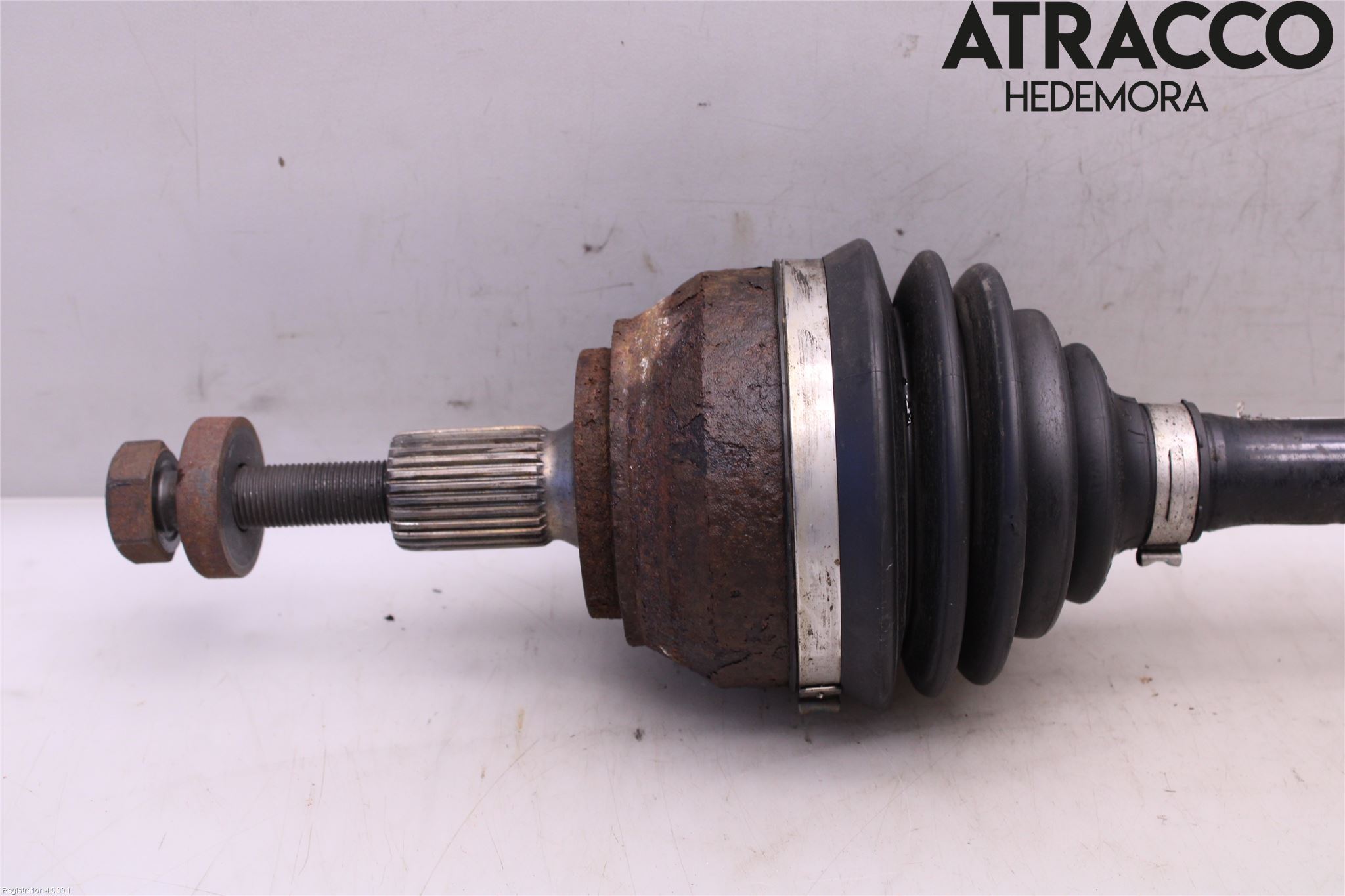 Volkswagen VW AMAROK 2H 10-22 Drivaksel Foran Kompl Venstre