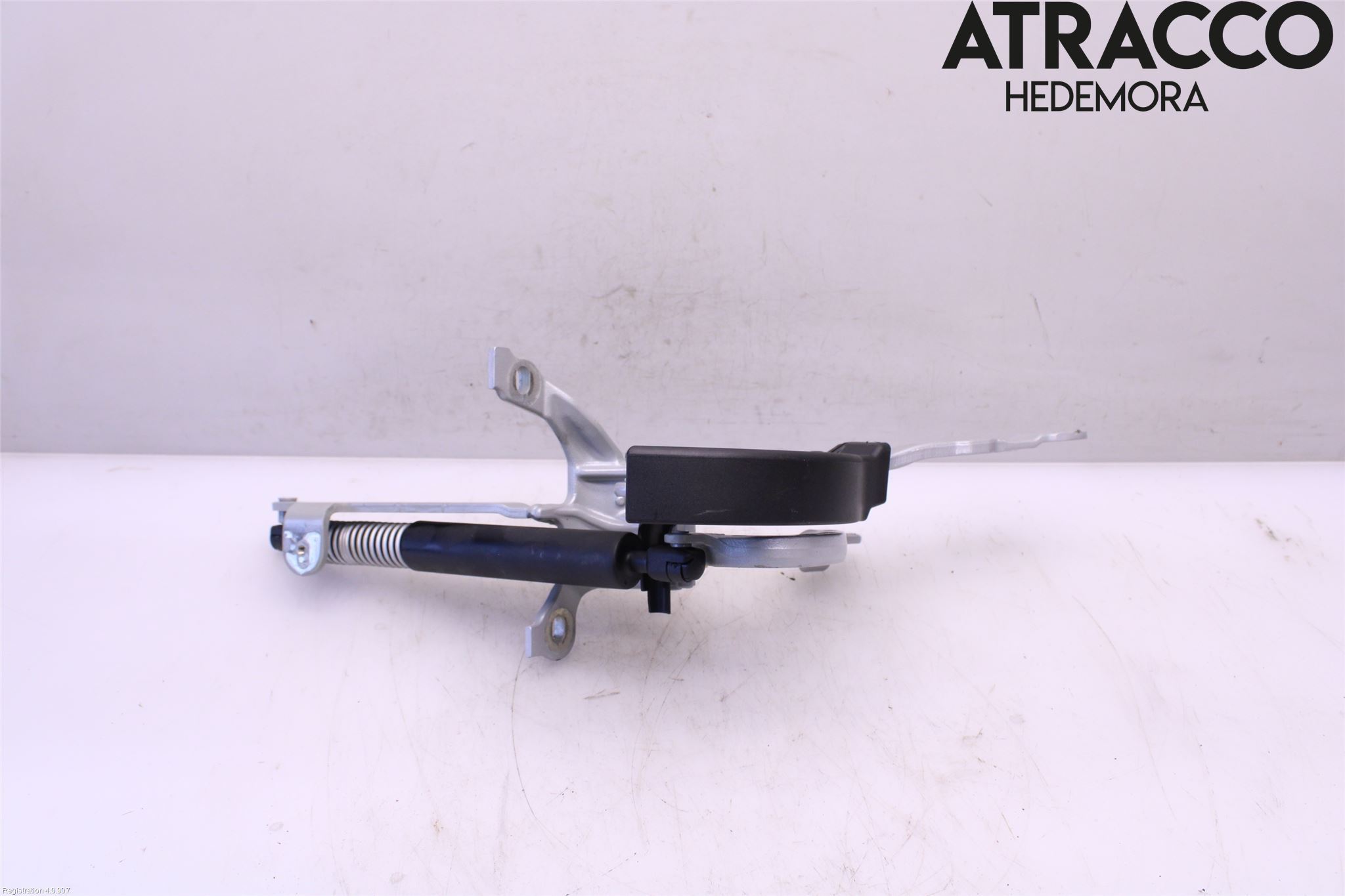 BMW 5 G30/G31/F90 17-23 Bakluke Hengsel Venstre