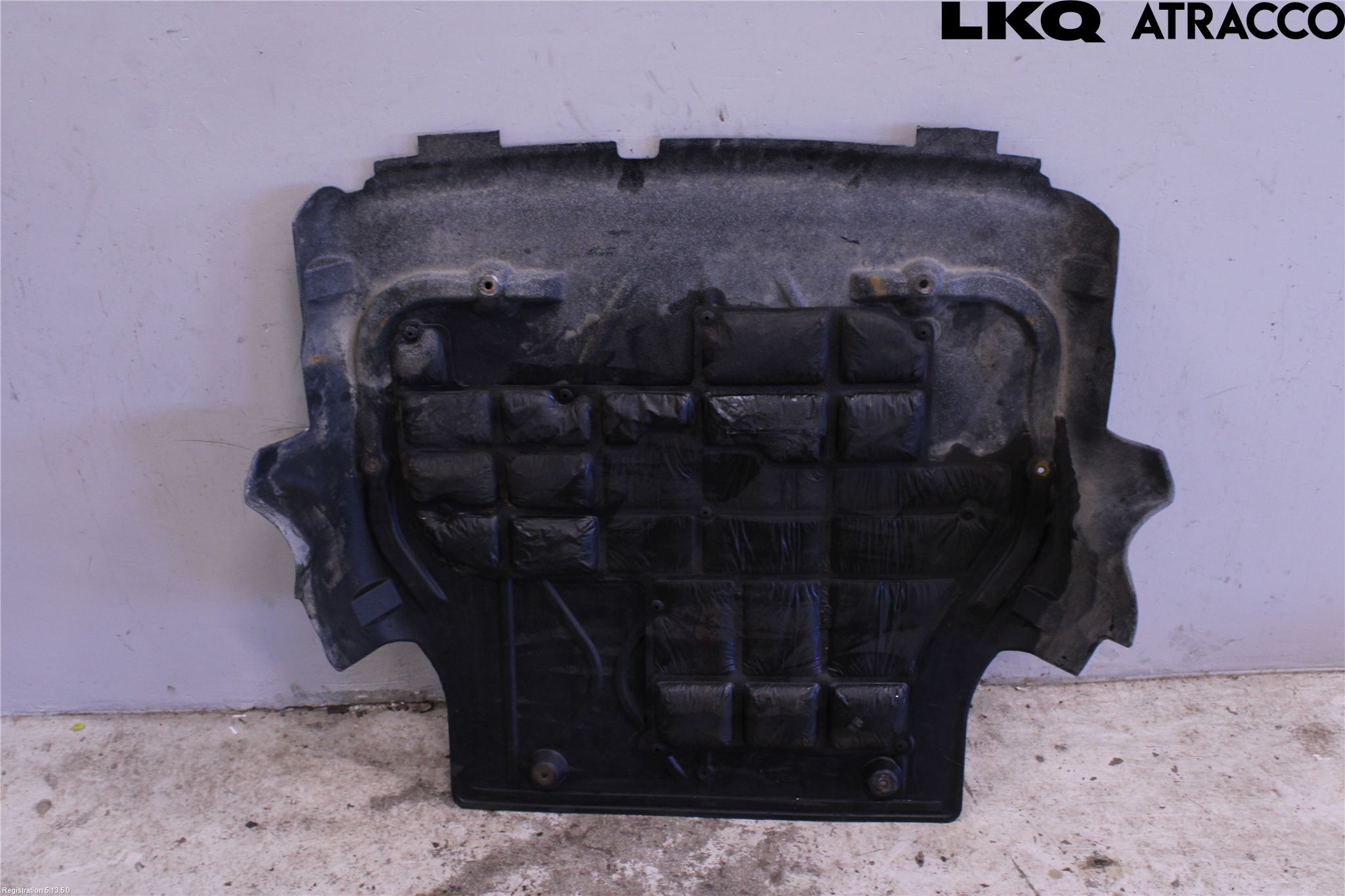 Volkswagen VW TRANSP/CARAVELLE (T5) 04-15 Bunnplate U Motor-Gear-Dørk