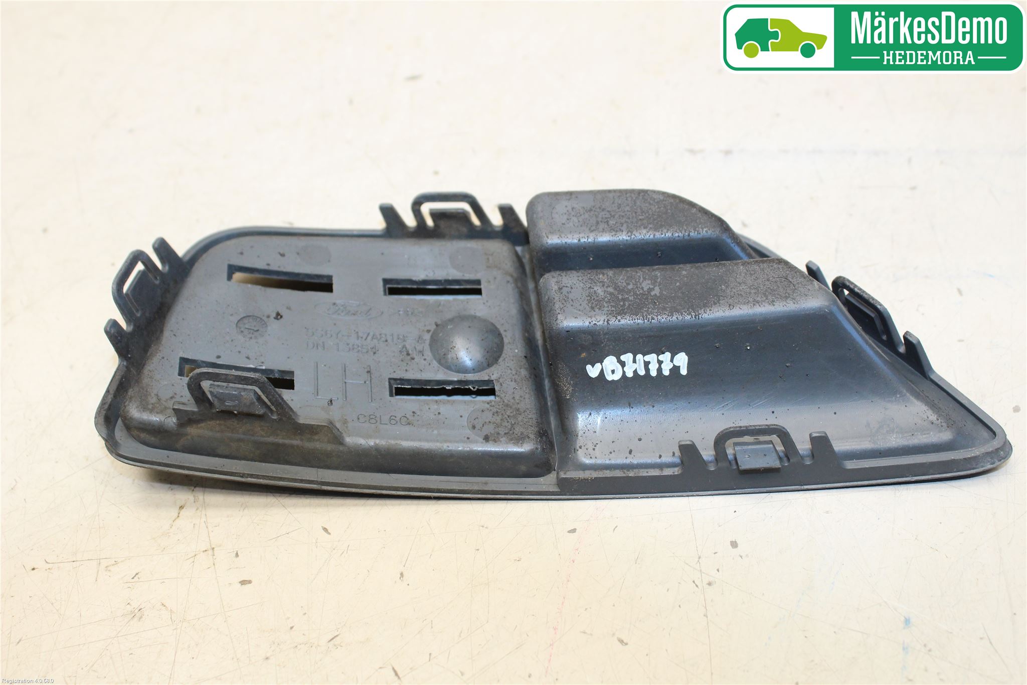 Ford FIESTA     02-05 Støtfanger Bak Hjørne Venstre