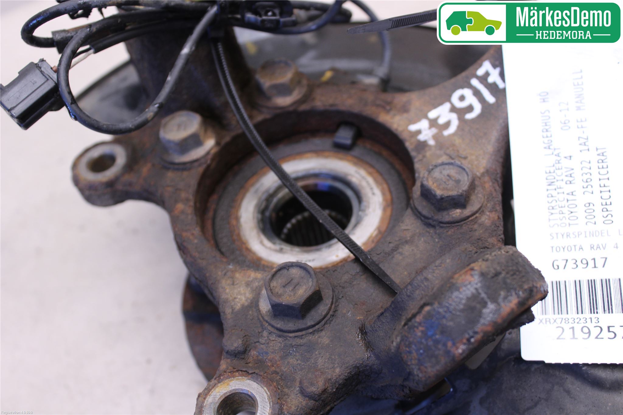 Toyota RAV 4 06-12 Spindel Hf