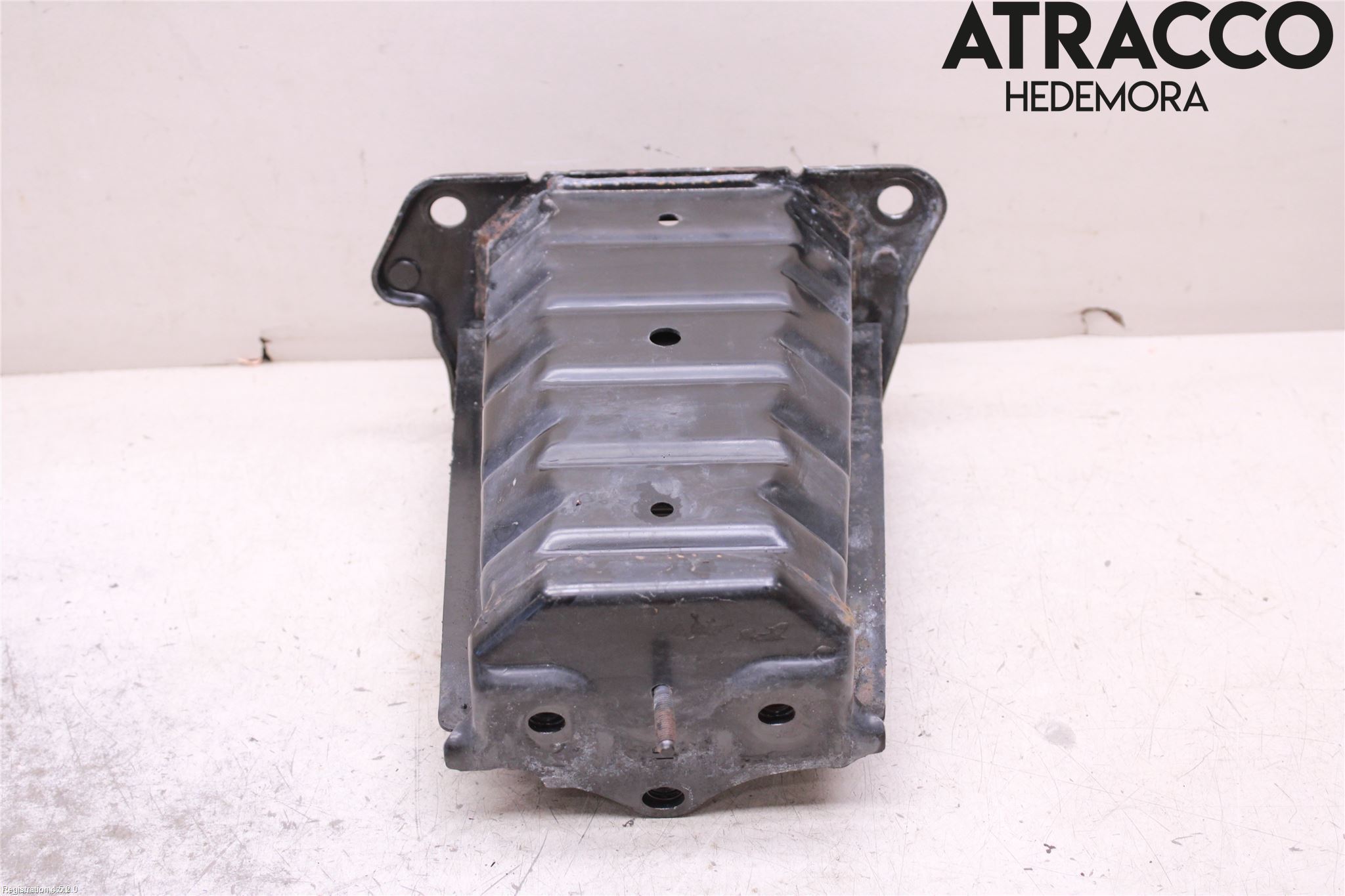 Lexus GS 300/430/450H 05-12 Støtfanger Foran Feste
