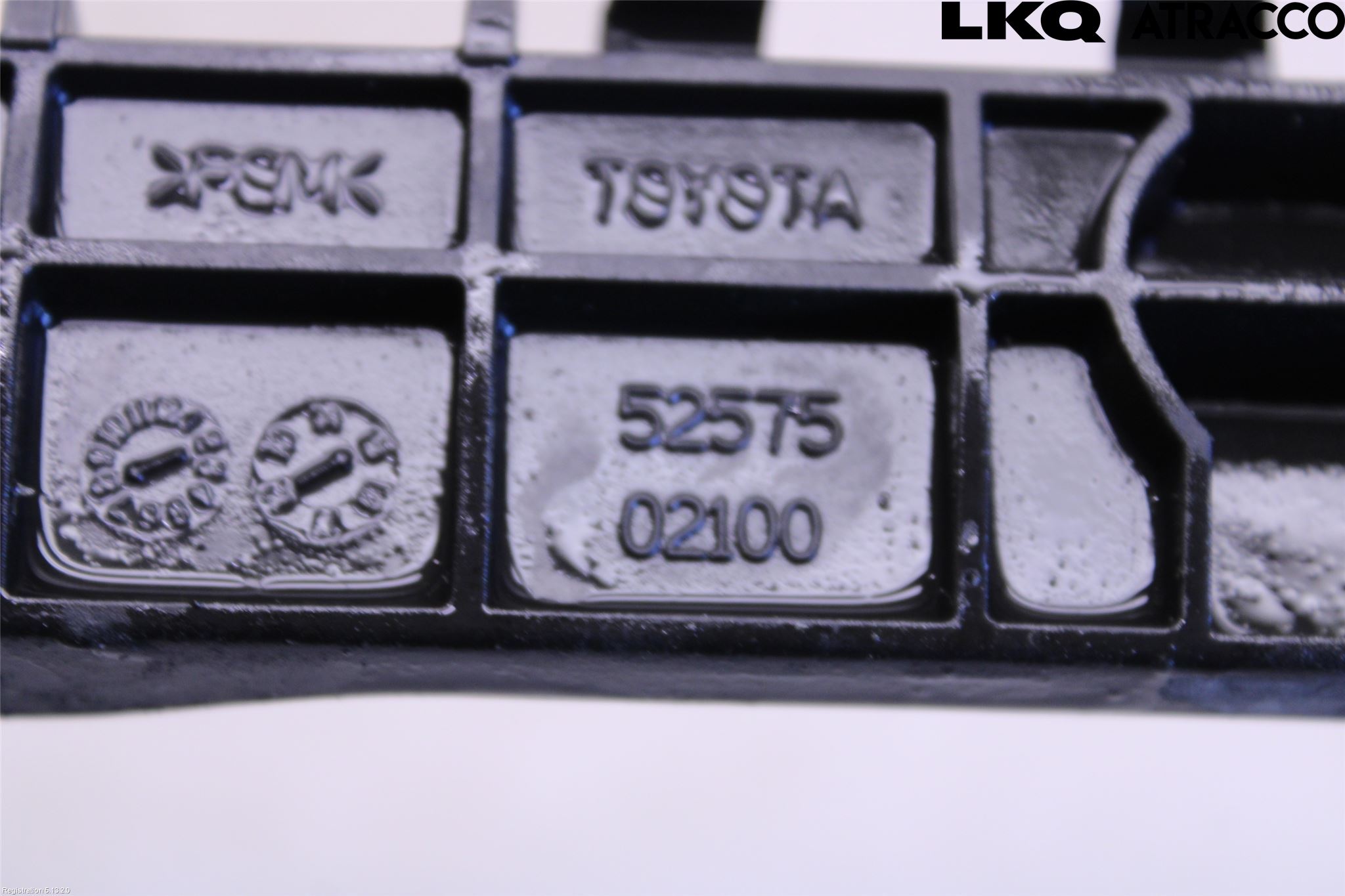 Toyota AURIS 13-19 Støtfangerfeste Bak Høyre