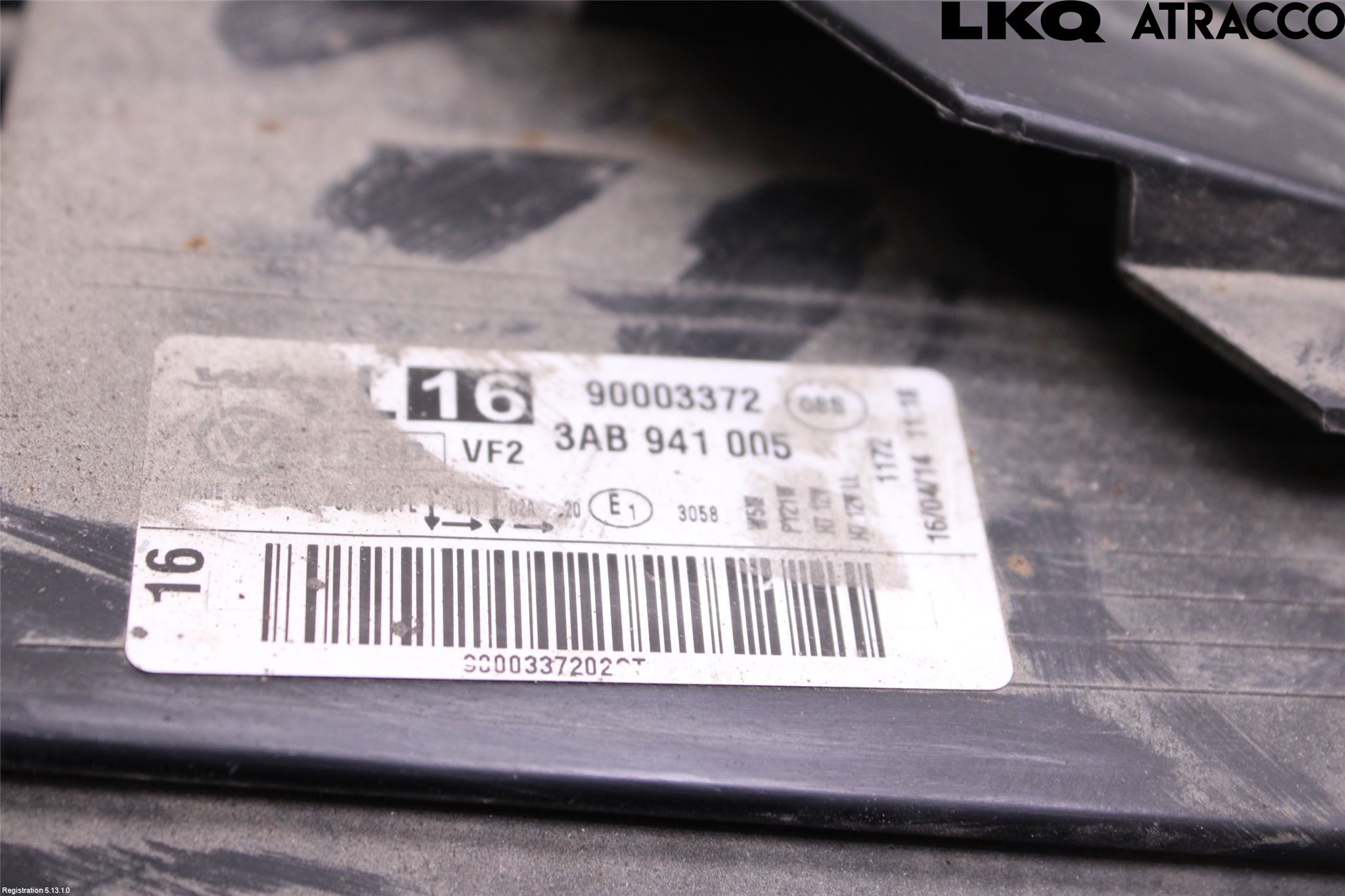 Volkswagen VW PASSAT 11-14 Frontlykt Venstre