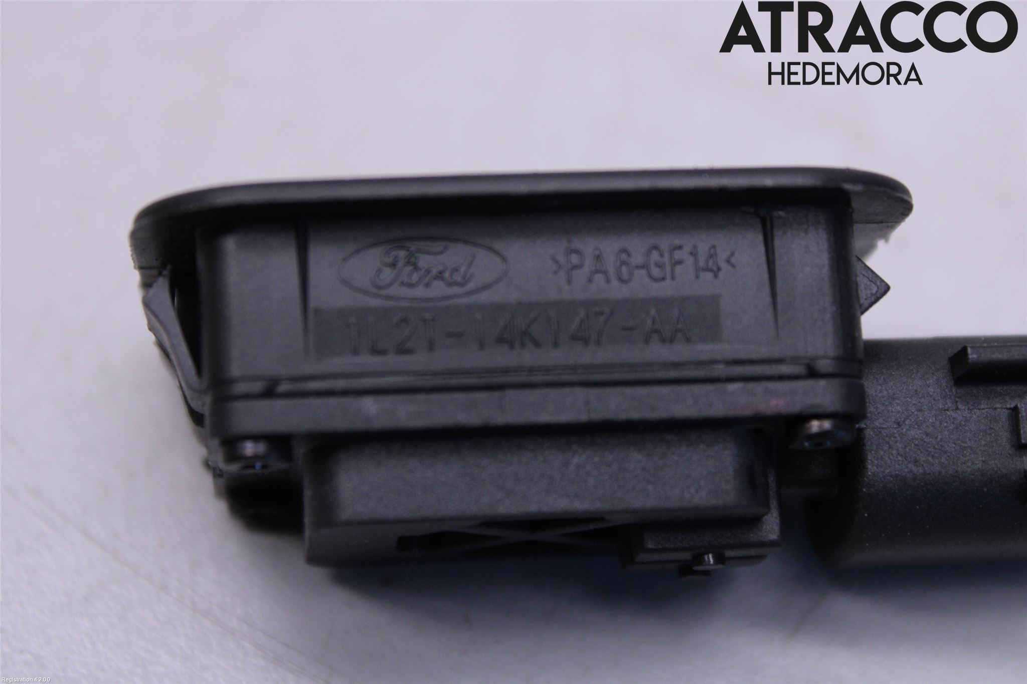 Ford KUGA 13-16 Bryter Bakluke