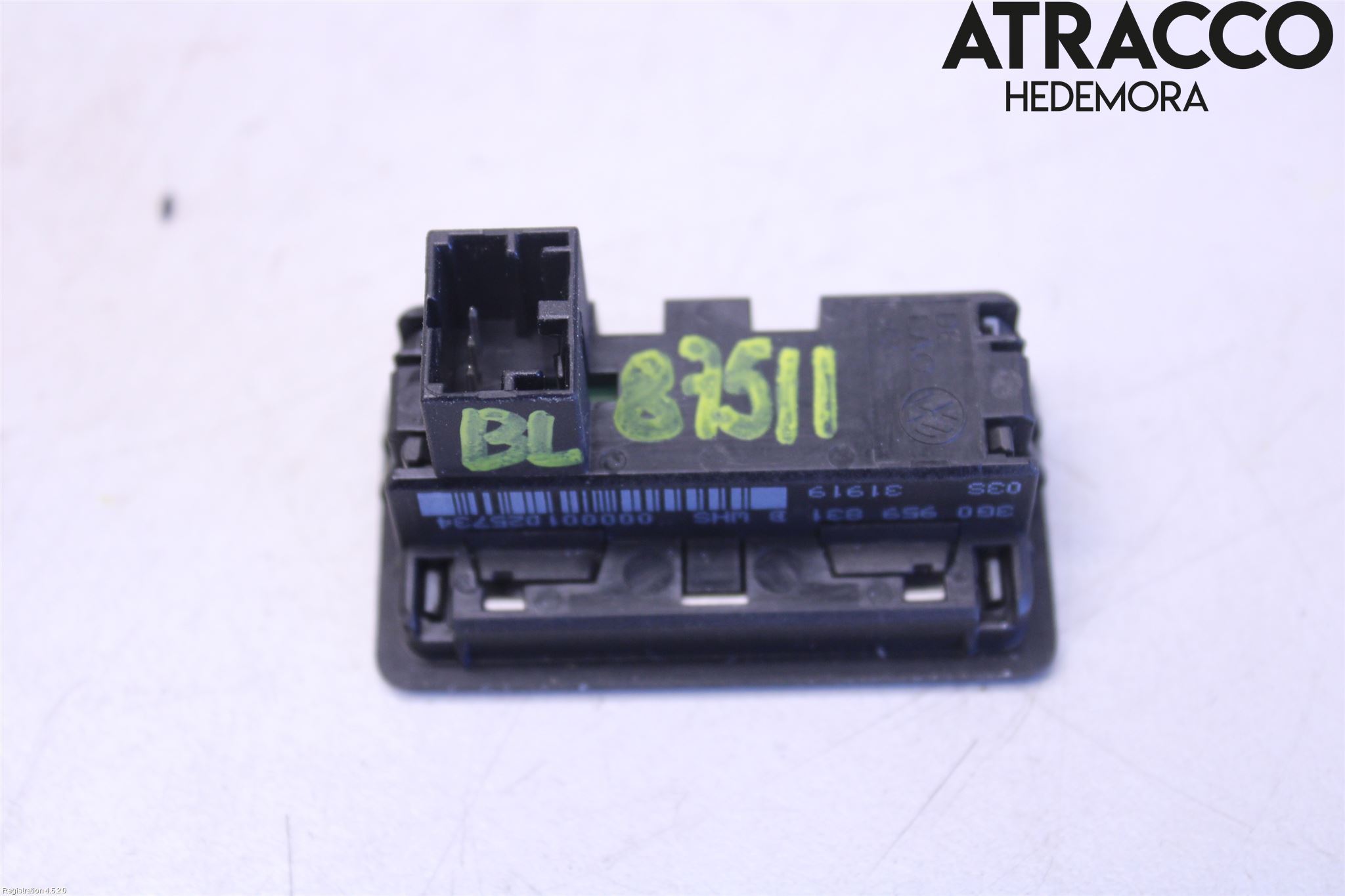 Volkswagen VW TIGUAN 16-24 Bryter Bakluke