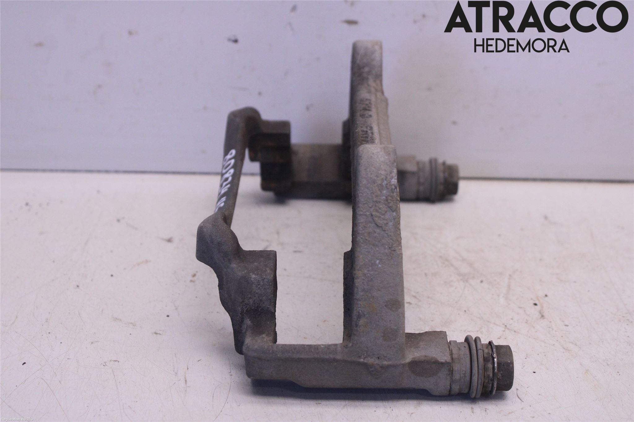 Volkswagen VW PASSAT 15-19 Bremsecaliper Feste Holder