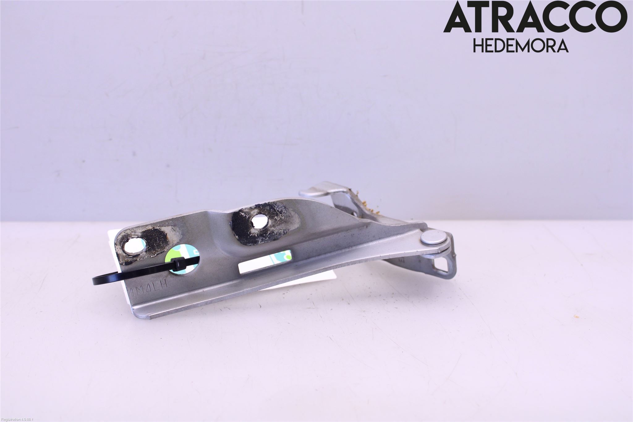 Nissan NAVARA 05-16 Panser Hengsel - Hengsler