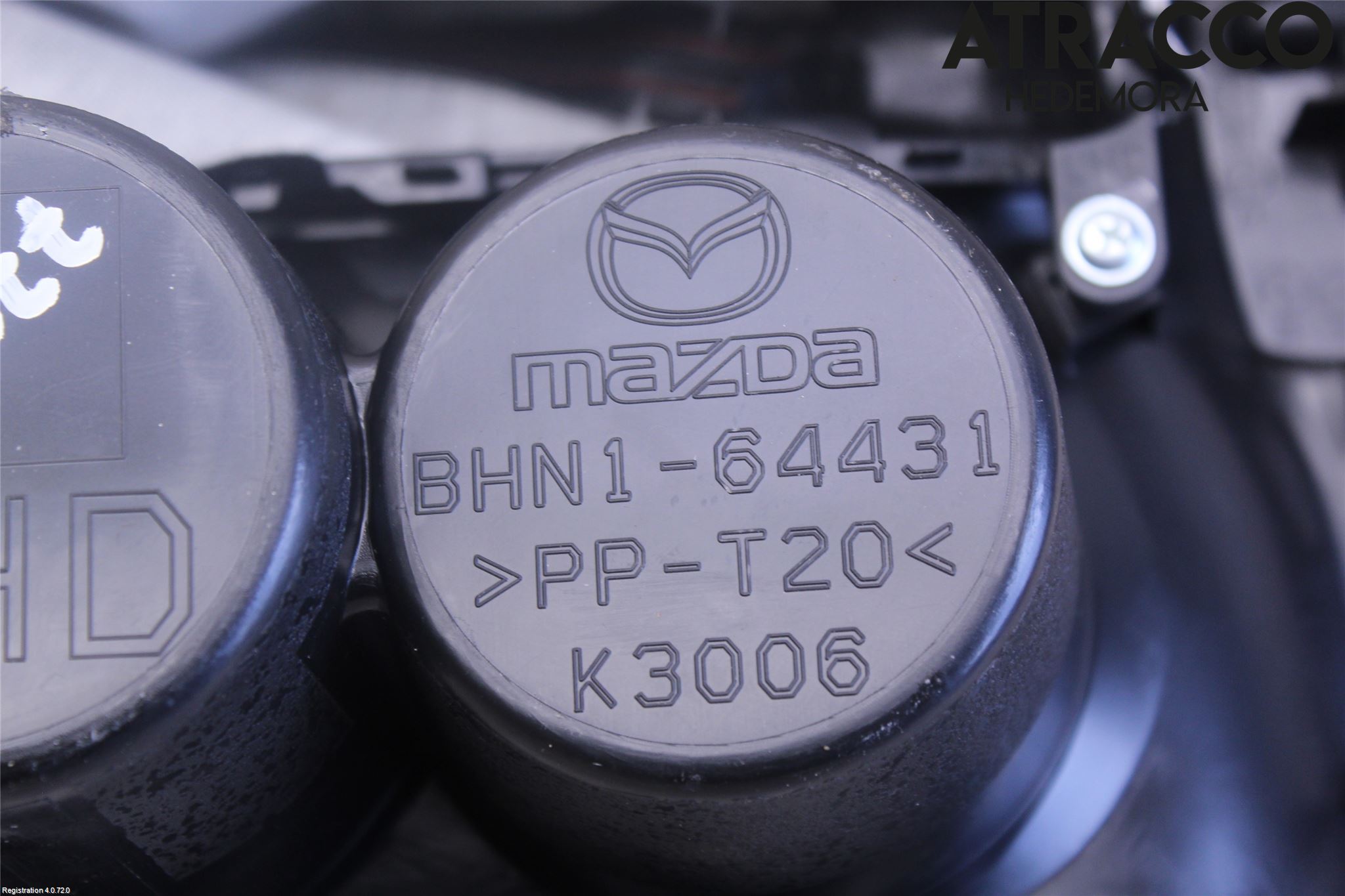 Mazda 3 III 14-19 Innr Koppholder