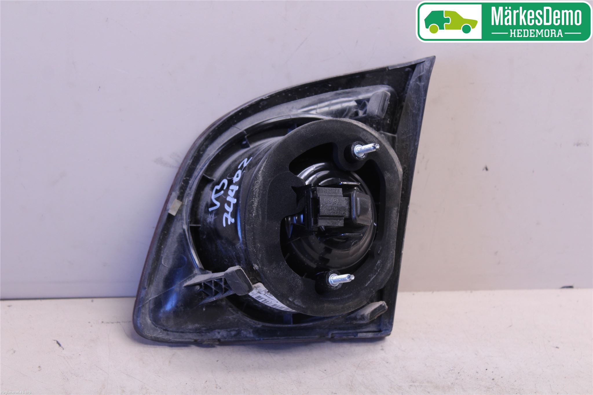 Volkswagen VW GOLF PLUS/CROSS GOLF 04-14 Baklykt Venstre  På Luke(Indre