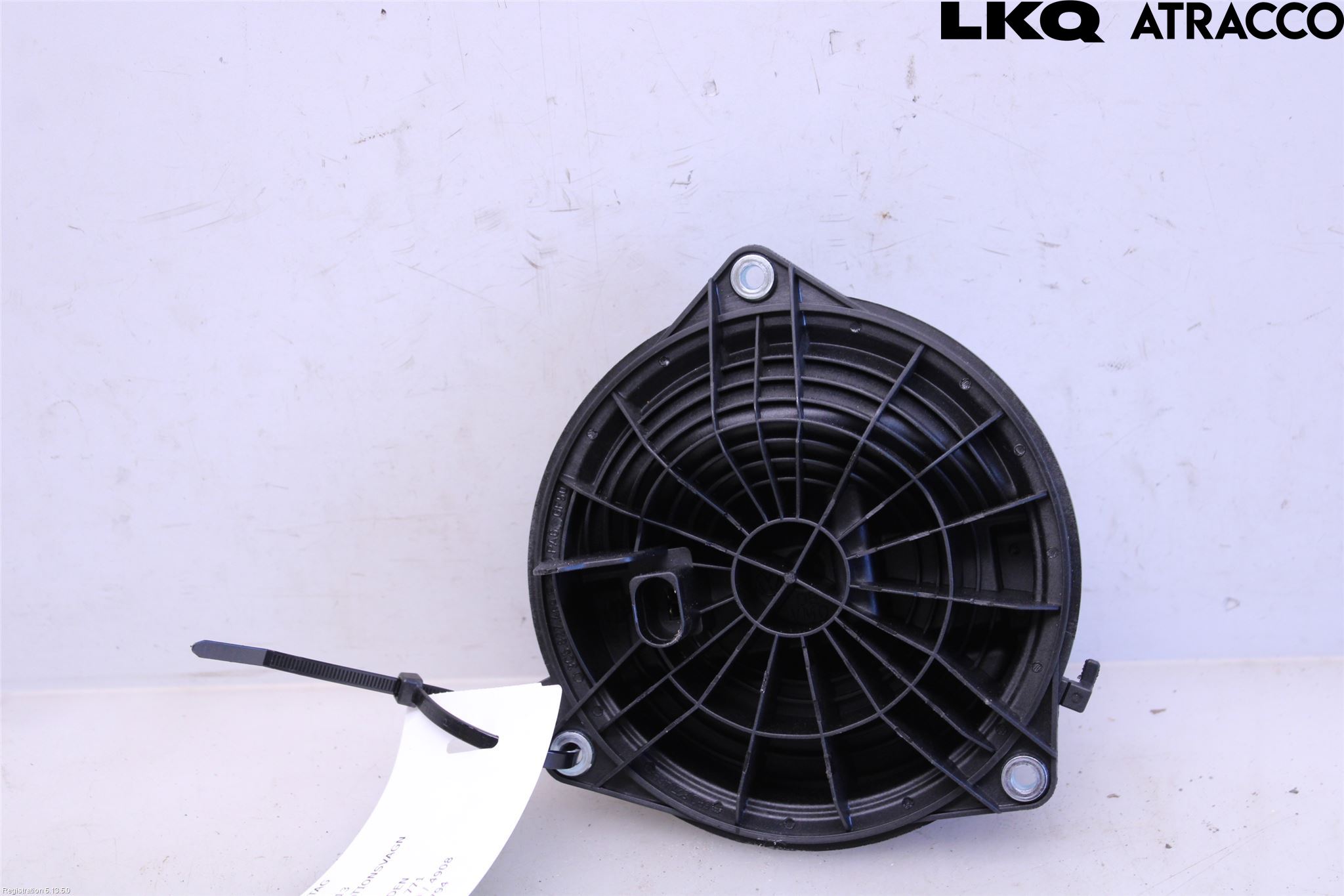 Volkswagen VW GOLF VI 09-13 Bakluke Handtak Ytre