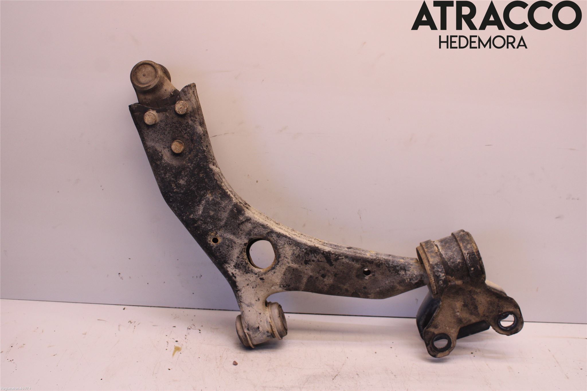 Ford FOCUS 15-18 Bærearm Foran Venstre Nedre