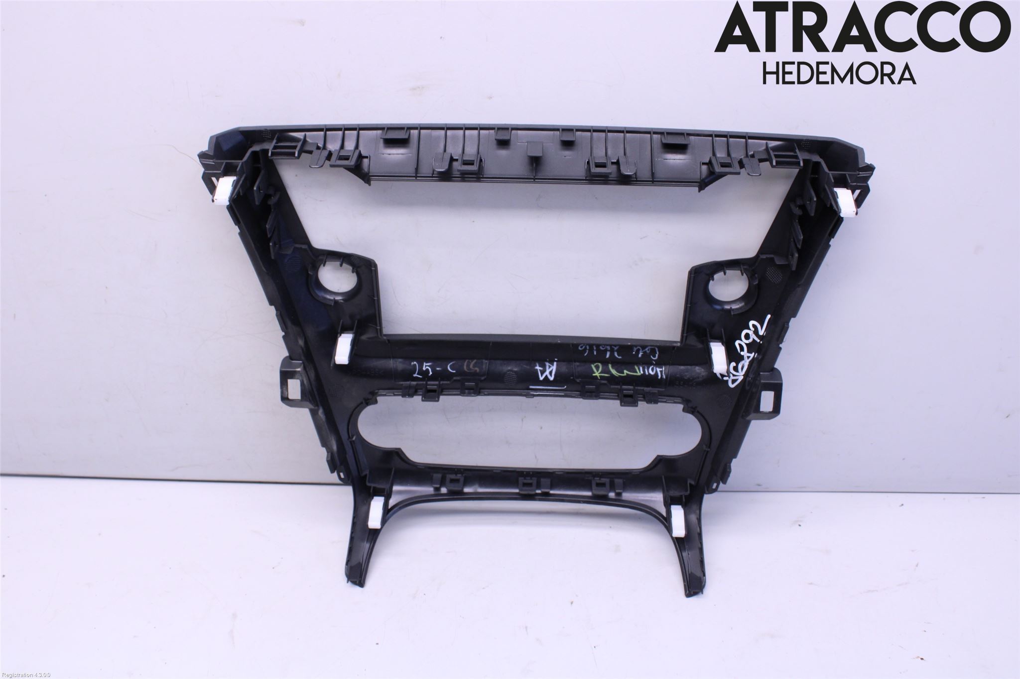 Toyota AVENSIS 16-18 Innr Radio Ramme