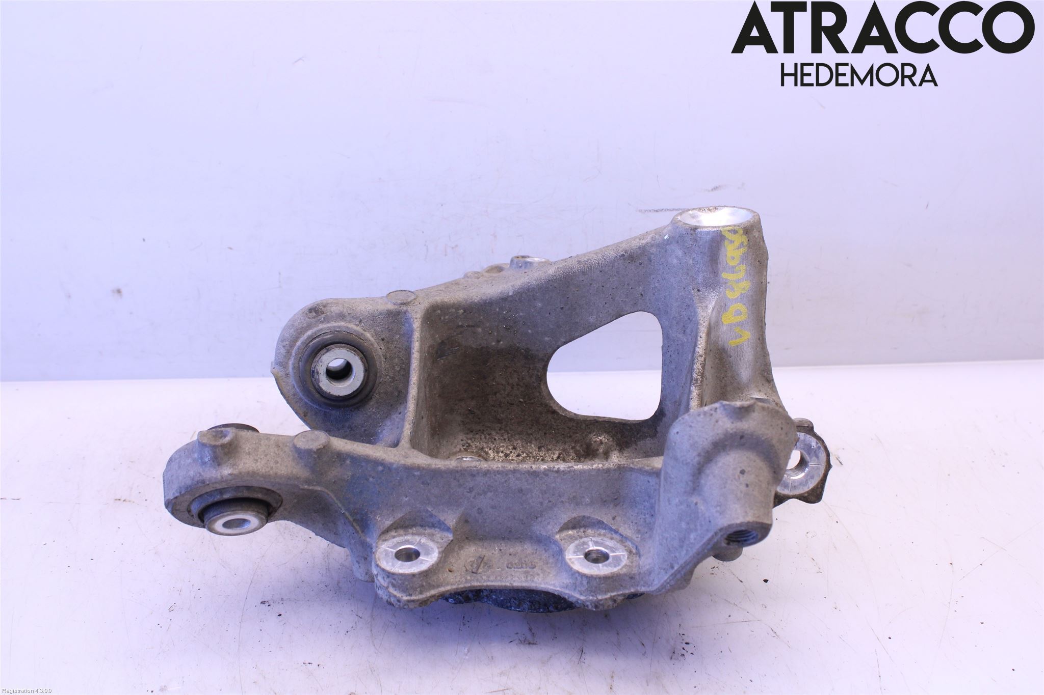 BMW 7 G11/G12 15-22 Spindel Vb