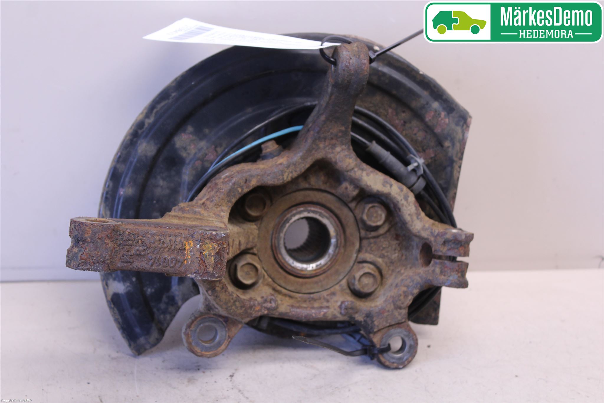 Nissan JUKE 10-14 Spindel Hf