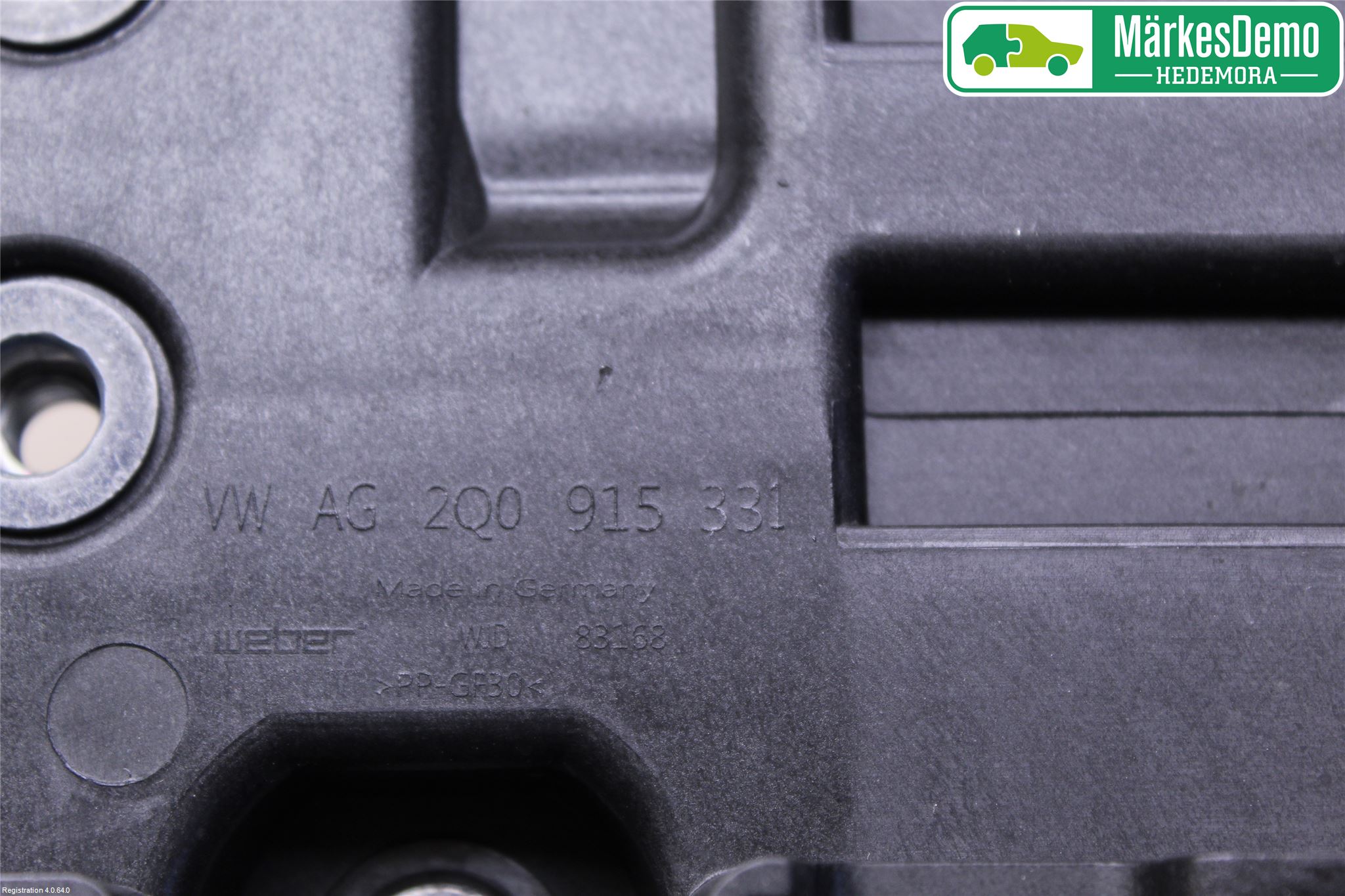 Volkswagen VW T-CROSS 19- Batterikasse - Feste - Holder