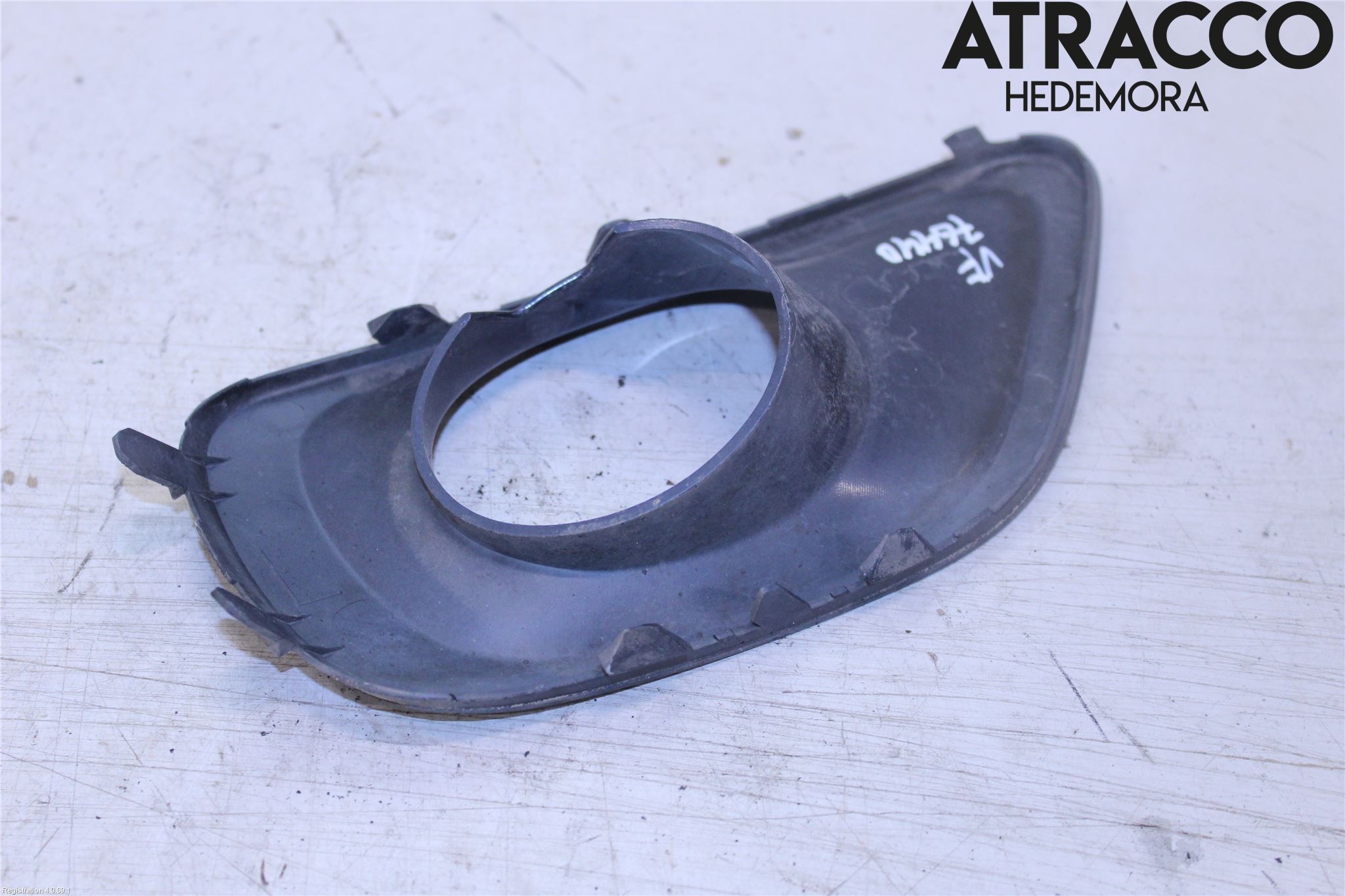Subaru LEGACY    04-06 Frontlykt Kurve-Tåkelys Ramme