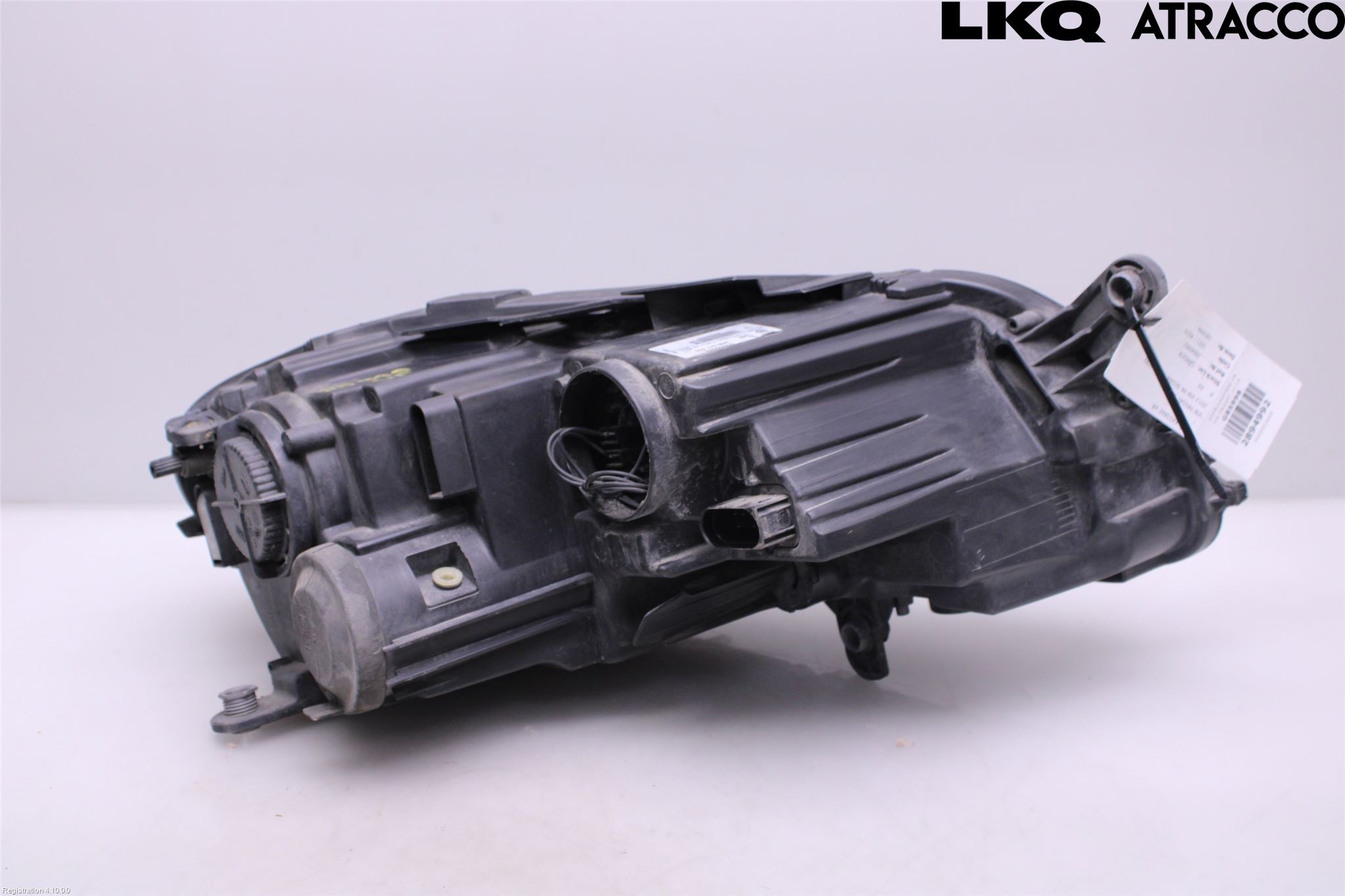 Volkswagen VW PASSAT 11-14 Frontlykt Venstre