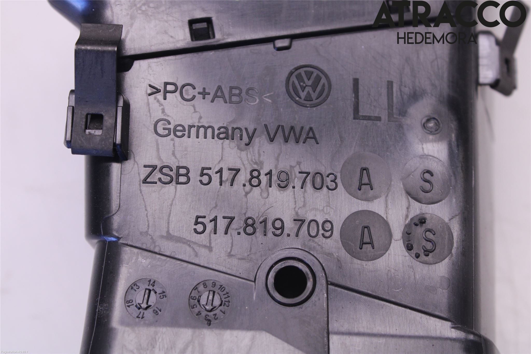 Volkswagen VW GOLF SPORTSVAN 15-20 Dashbord Kanal - Dyse