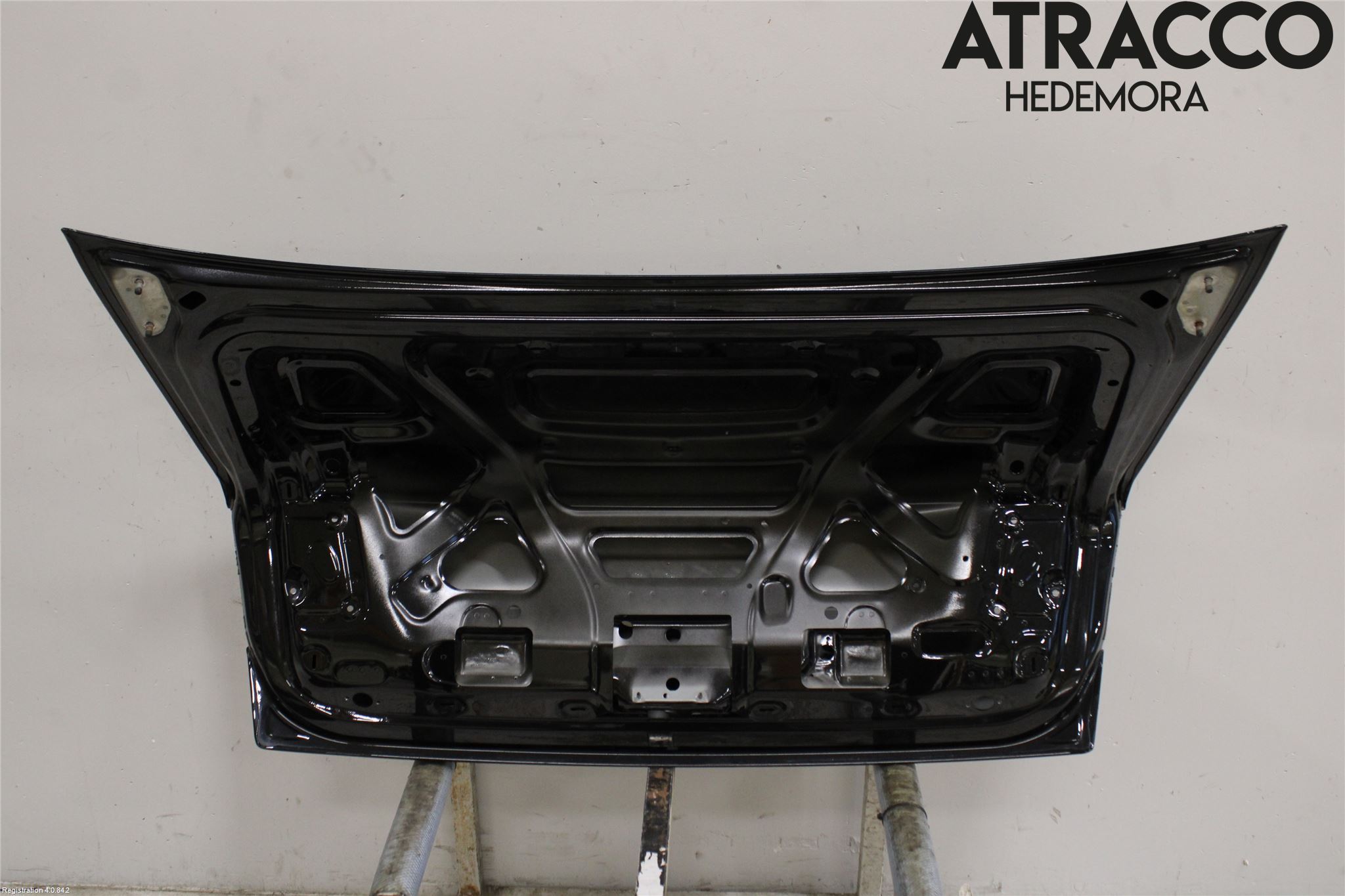 Audi A8/S8 4E  02-09 Bakluke Koffertlokk