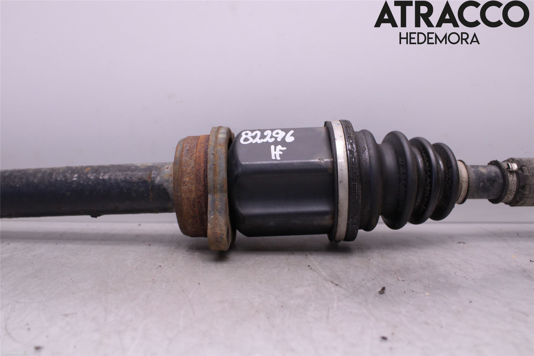 Toyota AVENSIS 07-08 Drivaksel Foran Kompl Høyre