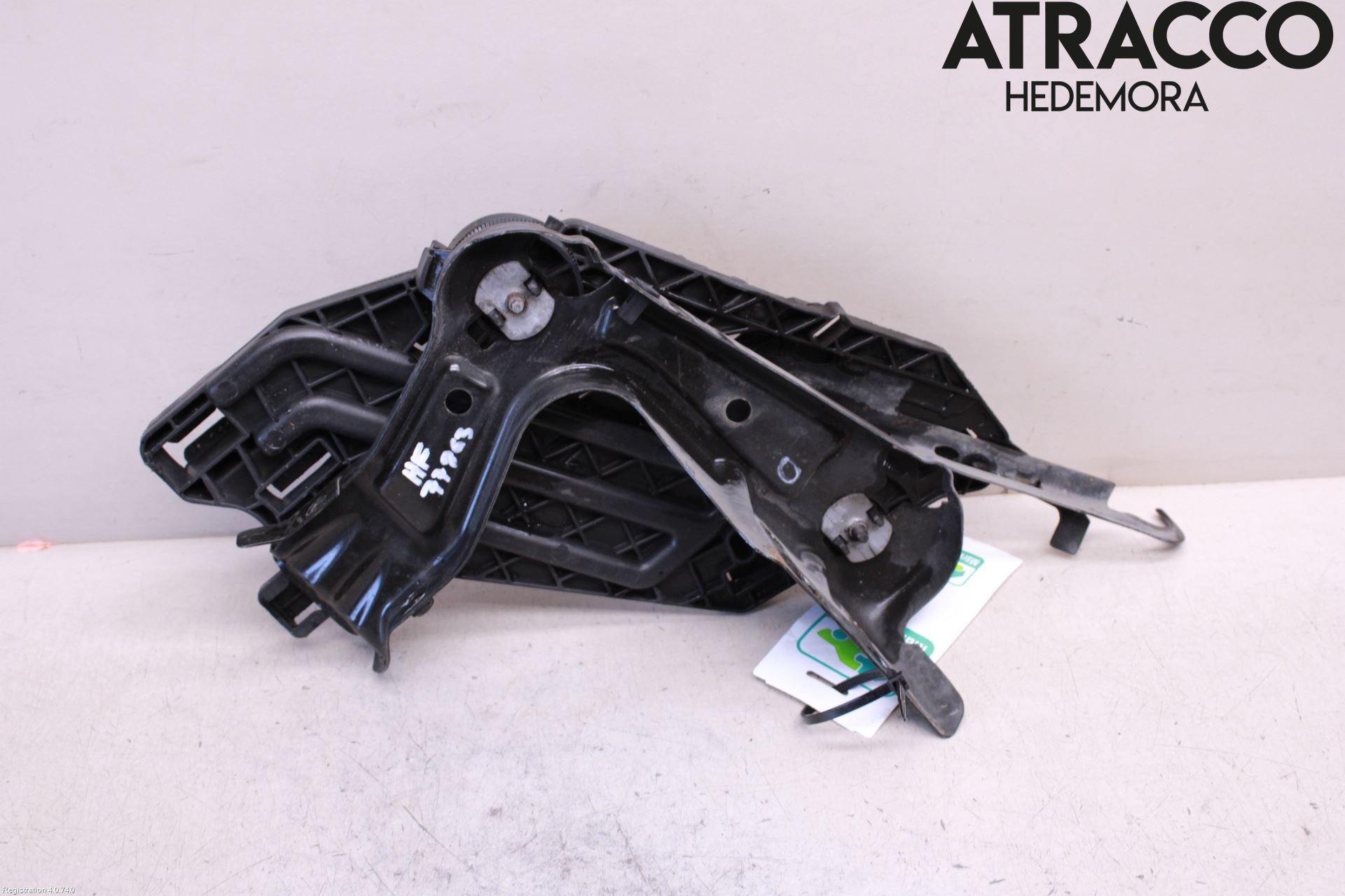 Skoda OCTAVIA (1Z) 05-13 Frontlykt Holder-Feste