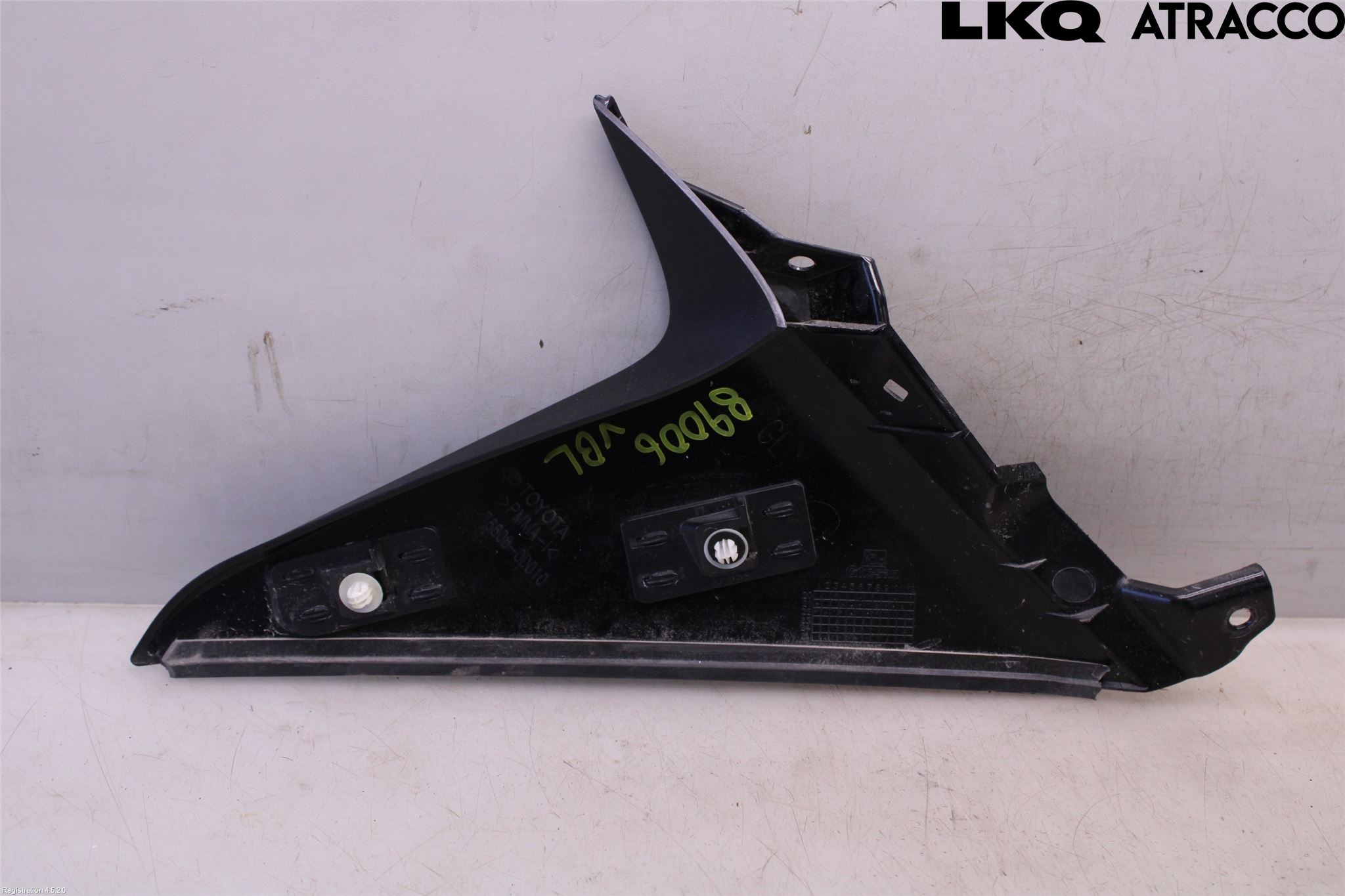 Toyota YARIS CROSS XP21 21- Bakrute Dekorlist
