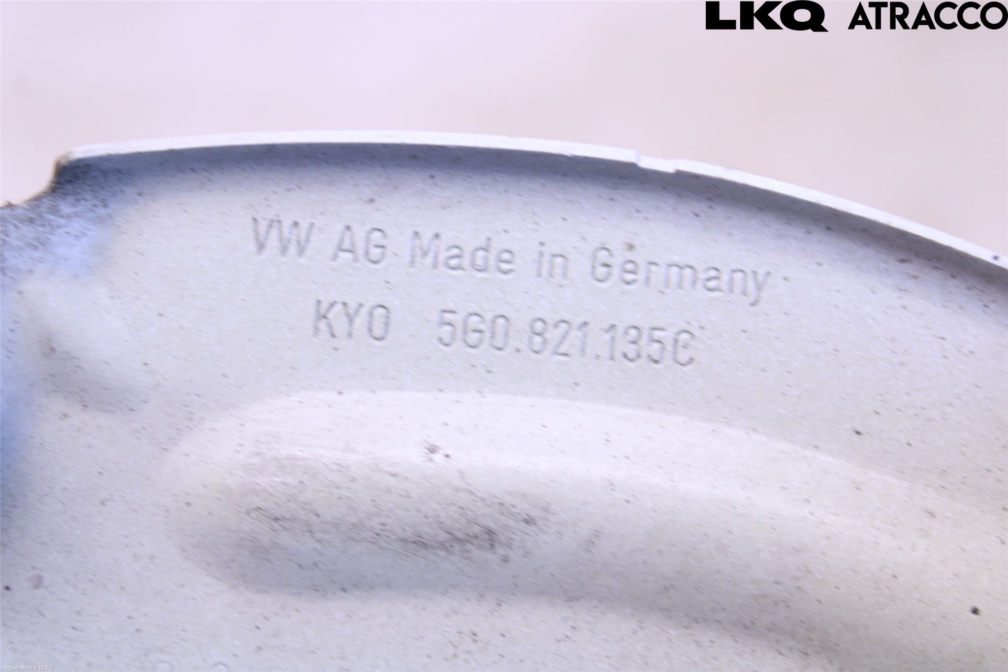 Volkswagen VW GOLF / E-GOLF VII 13-20 Frontskjermfeste Venstre