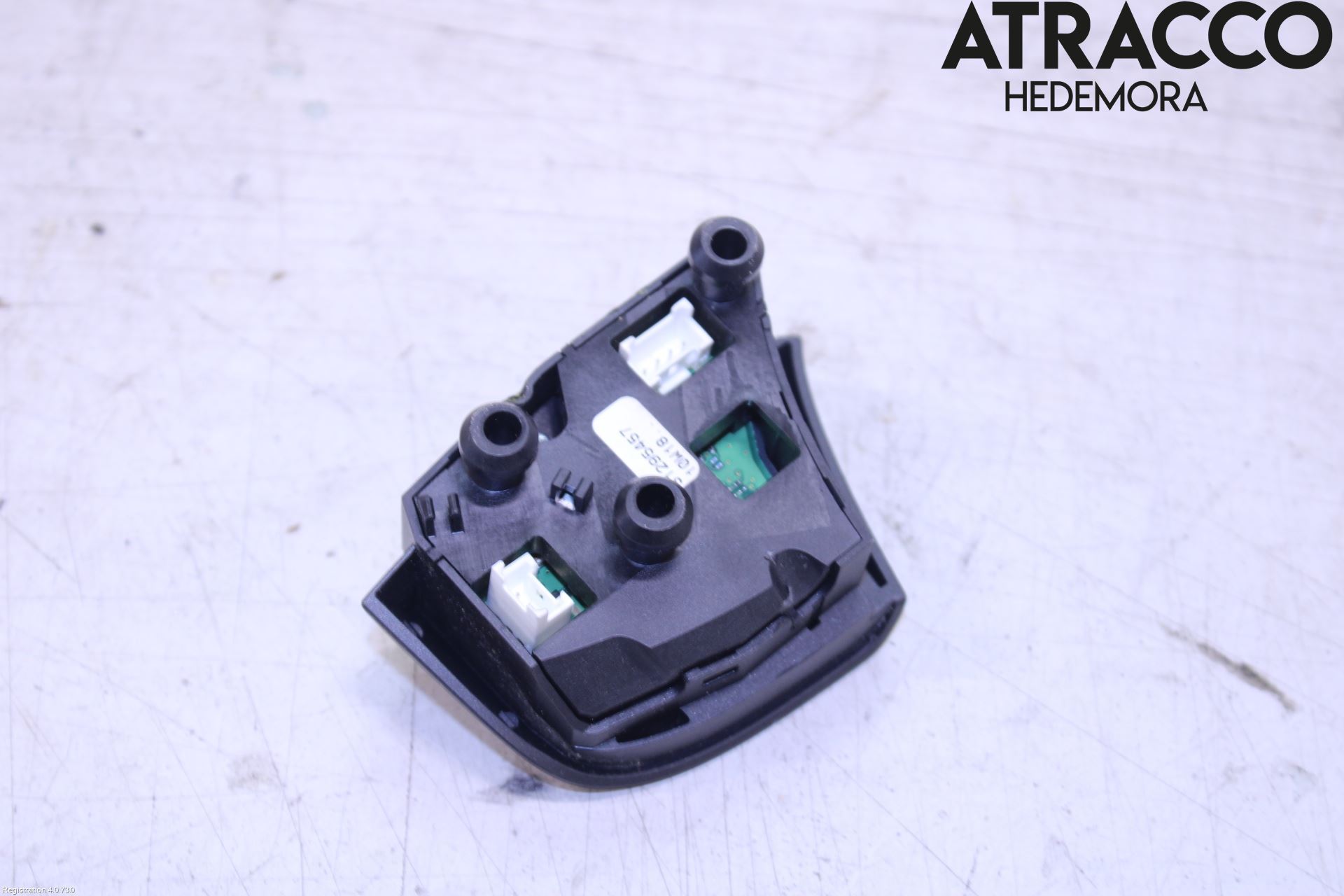 Volvo V70 08-13 Bryter Ratt Radio-Stereo