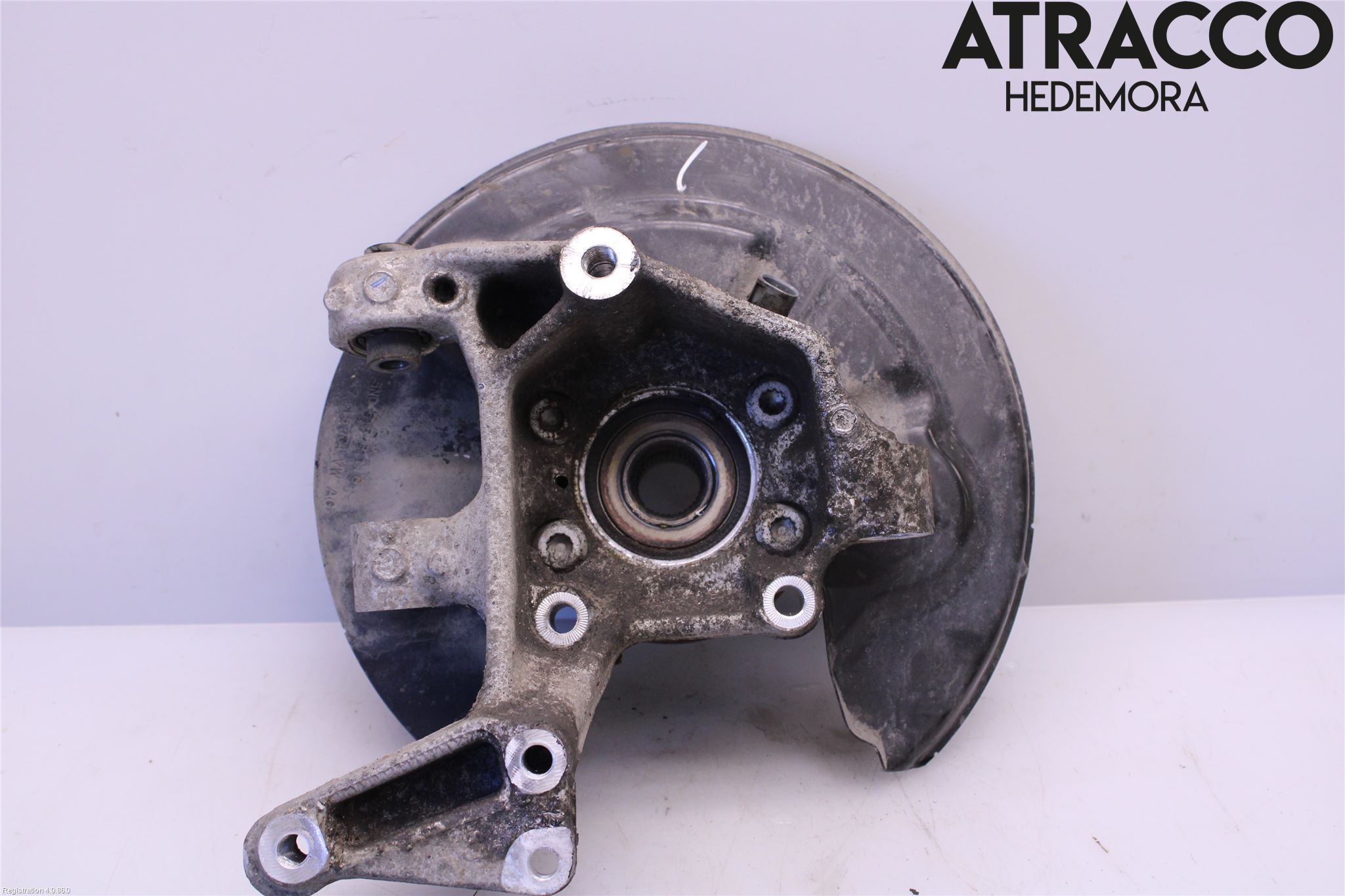 Audi Q3 8U 12-18 Spindel Vb