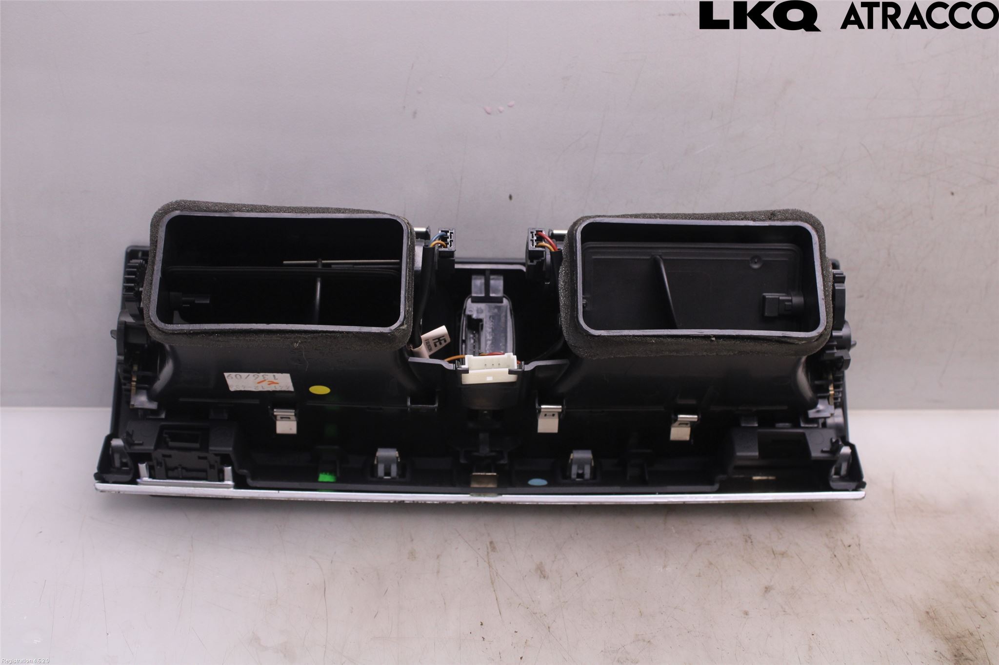 BMW X5 E70 07-13 Dashbord Kanal - Dyse