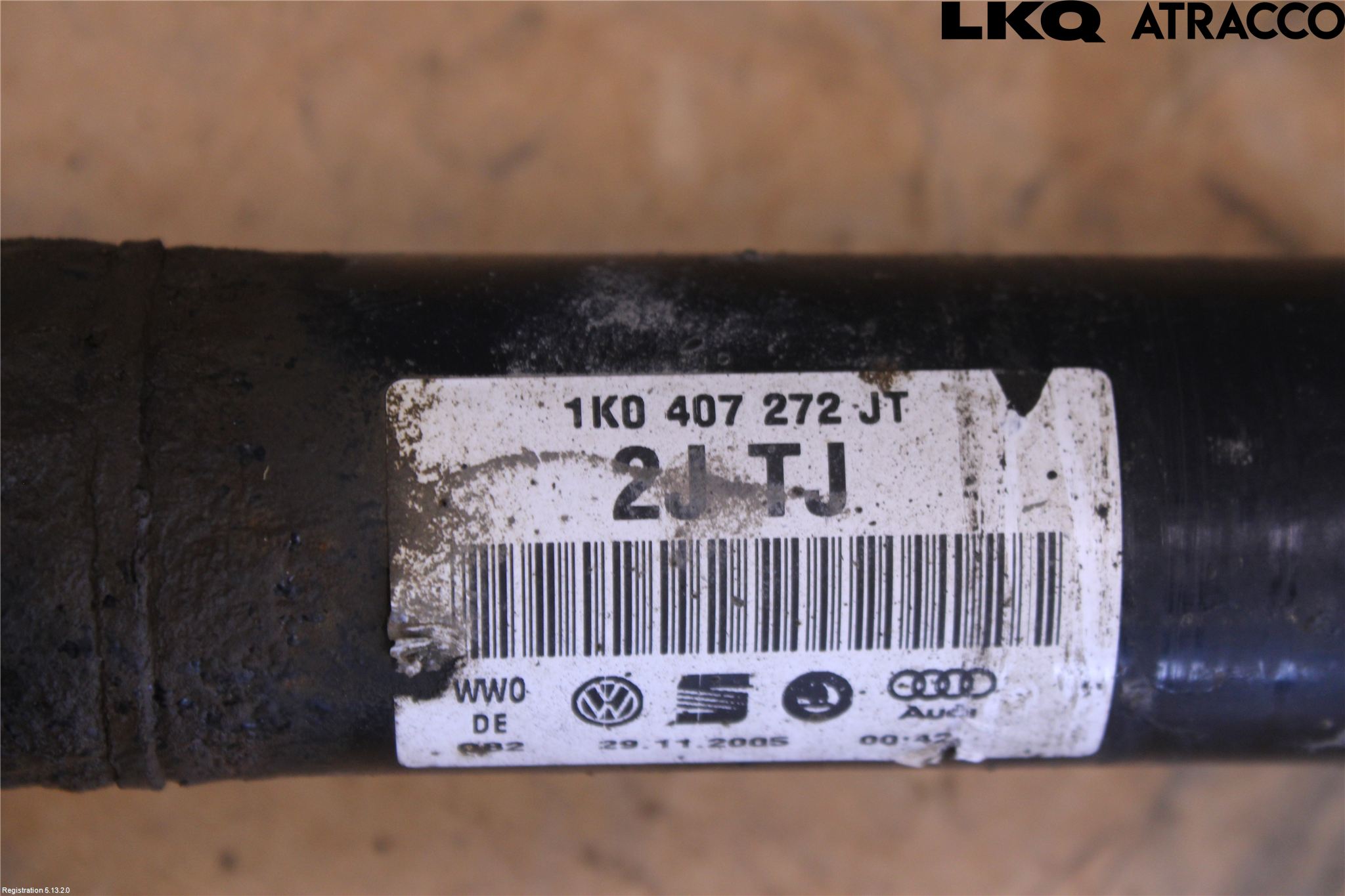 Volkswagen VW GOLF V 04-09 Drivaksel Foran Kompl Høyre