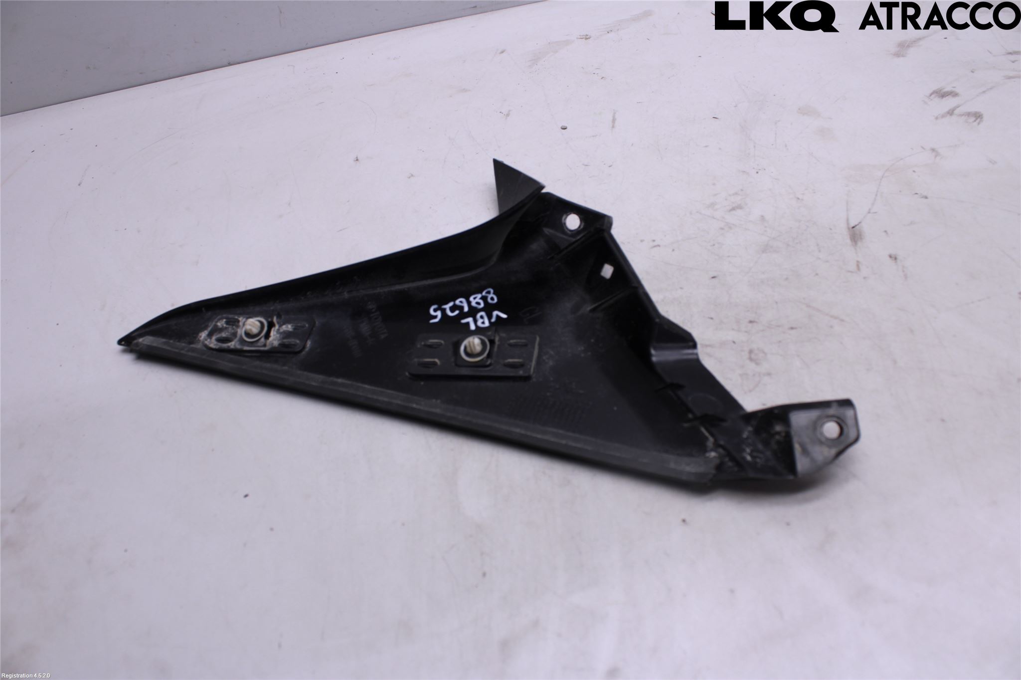Toyota YARIS CROSS XP21 21- List Bak-Bakluke
