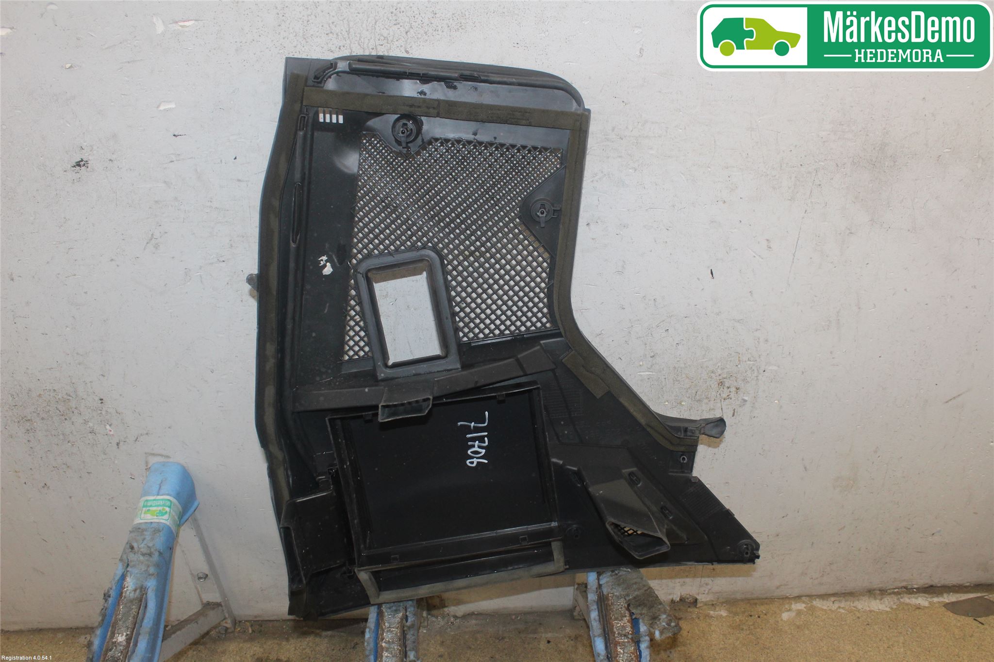 Mercedes-Benz MB C-KLASS (W205) 14-21 Visker Deksel-Grill-Under Frr