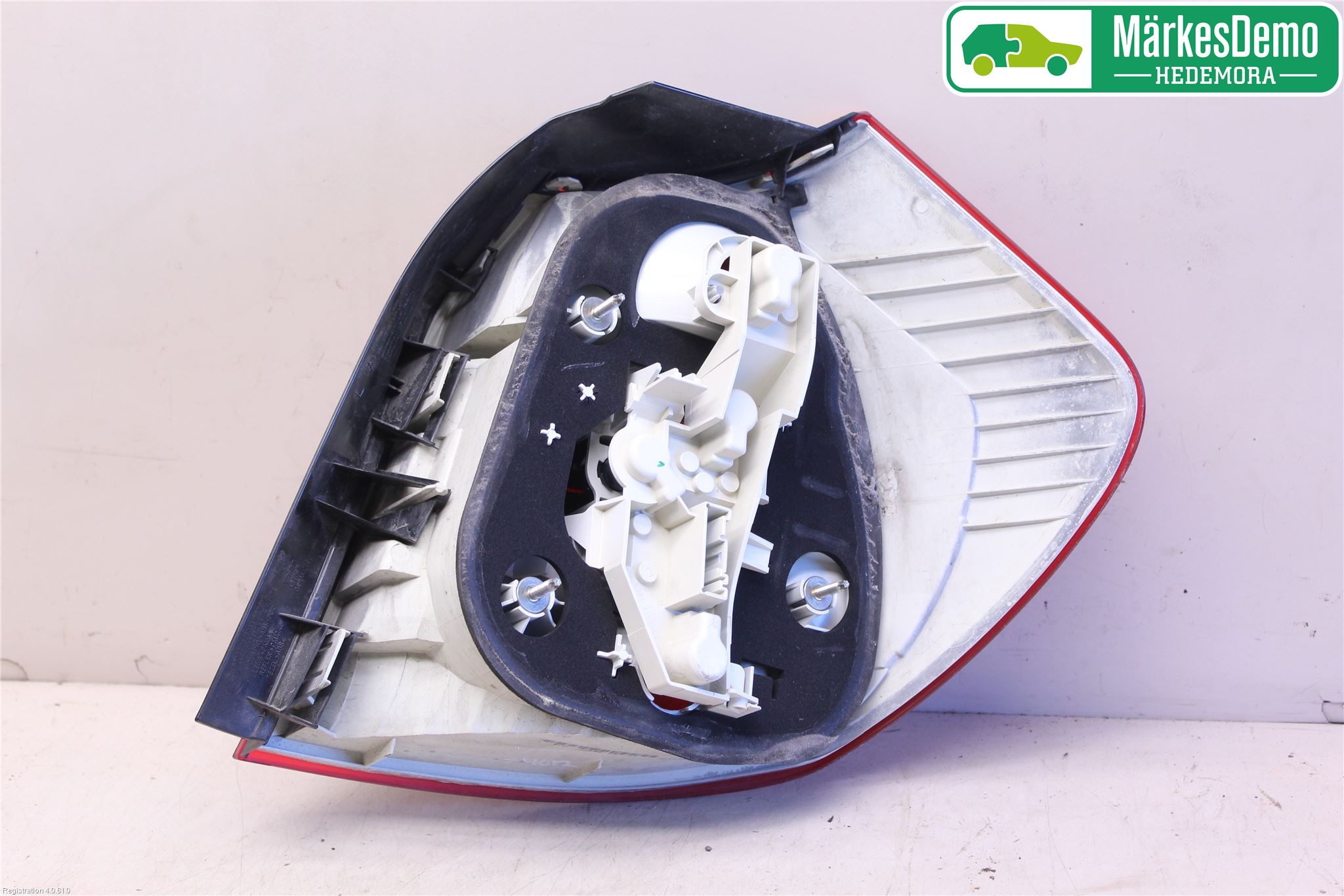 BMW 1 E87/81 5D/3D 03-11 Baklykt Venstre